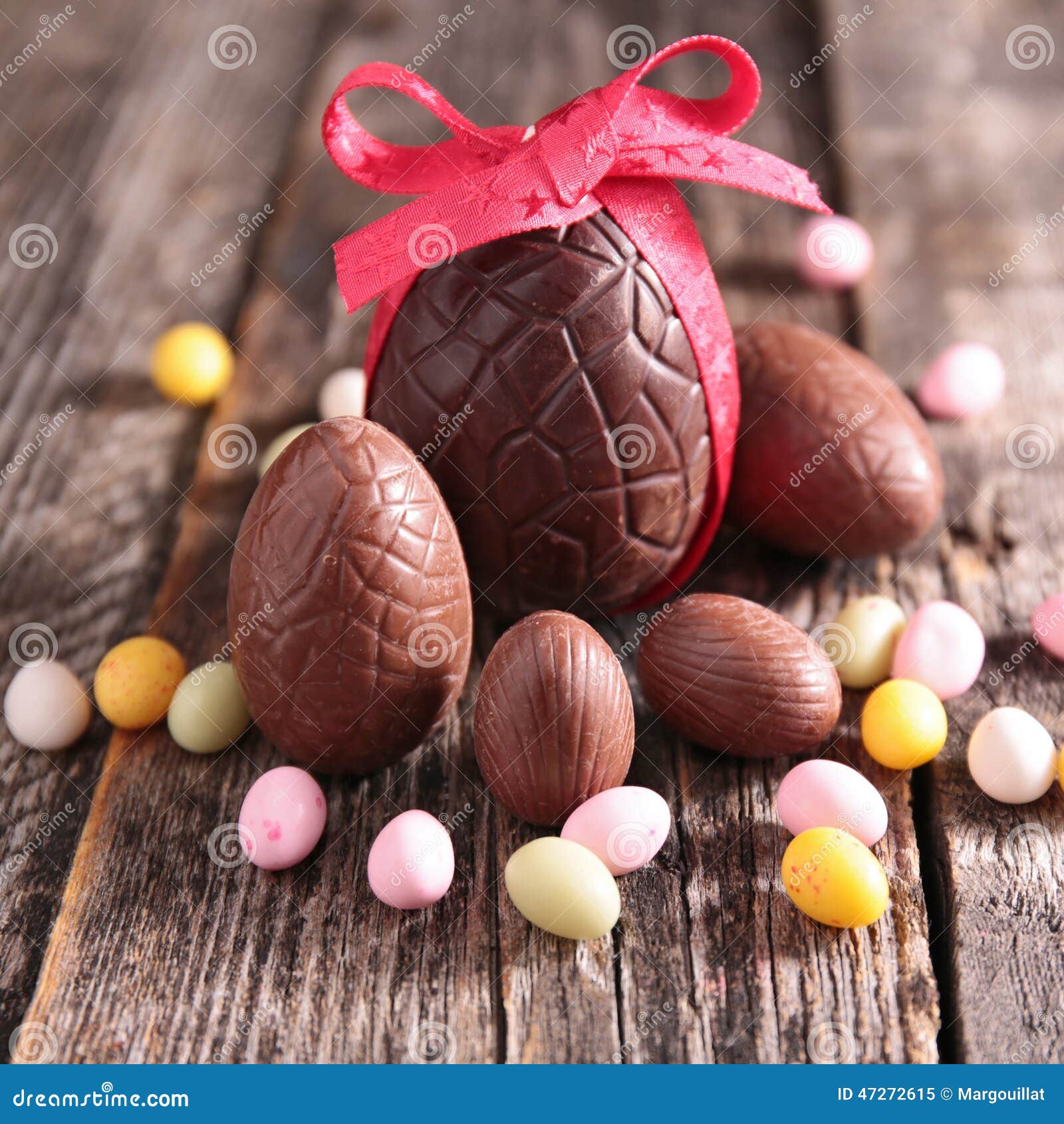 Пасхальный шоколад. Шоколадные пасхальные яйца. Шоколадные яйца на Пасху. Шоколадные яички. Пасхальные шоколадки.