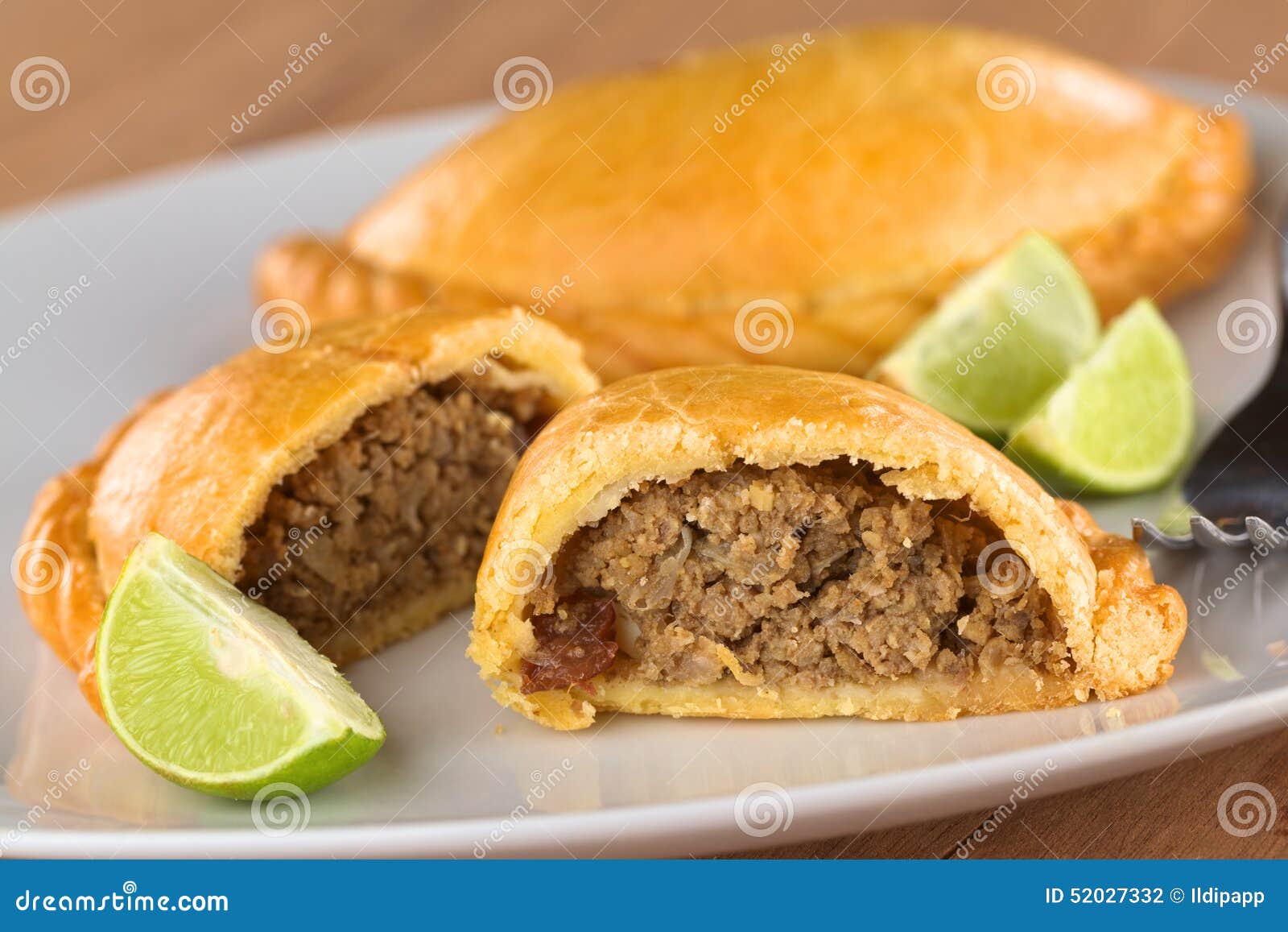Peruanskij Pirog Myasa Empanada Stokovoe Foto Izobrazhenie Naschityvayushej Polovinno Kuhnya 52027332