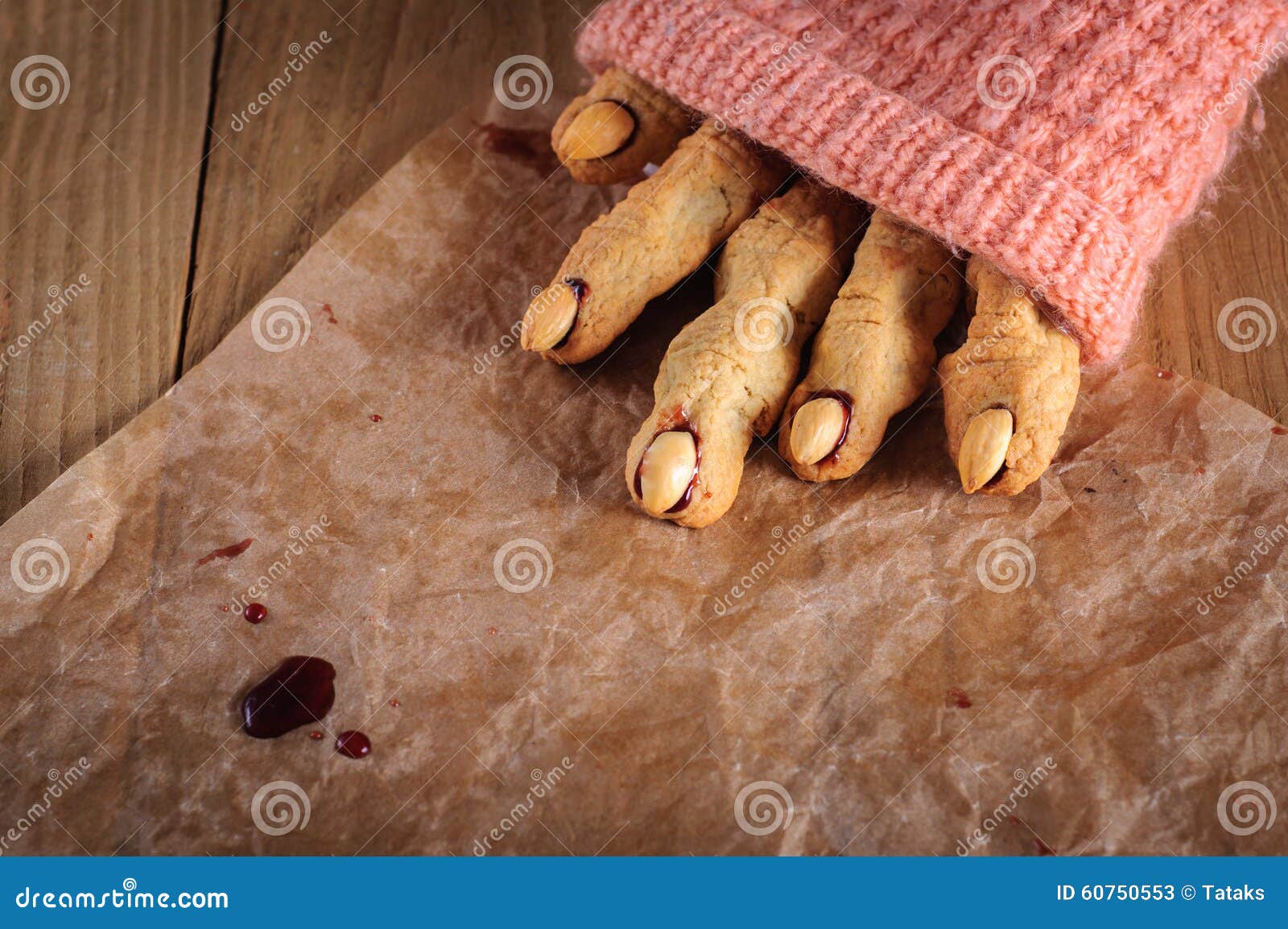 Halloween finger. Печенье пальцы ведьмы на хэллоуин. Halloween finger. Страшные блюда на хэллоуин. Halloween finger.