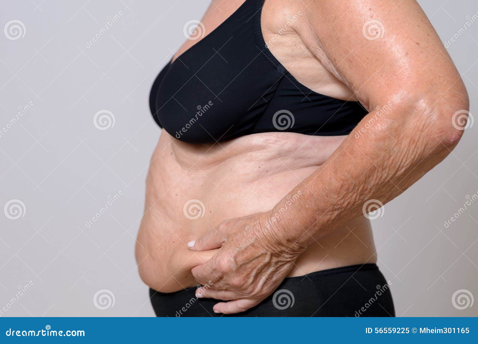 молочные железы у пожилых женщин. боль в сердце бабушка. молочные железы у пожилых женщин. старые женщины в бюстгалтерах. Jaroslava 1338.