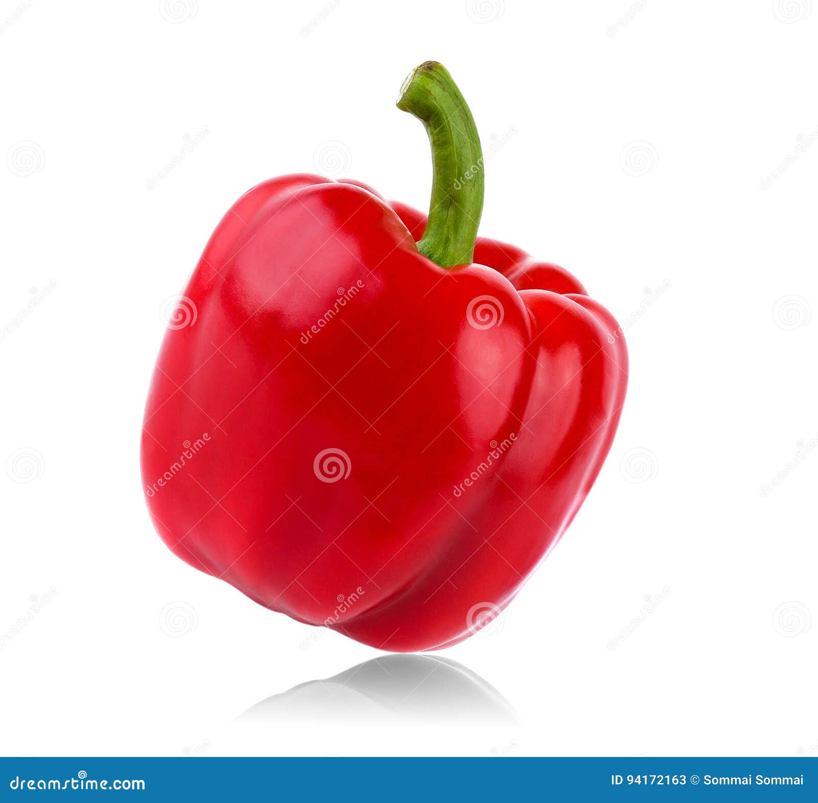 Перец на белом фоне