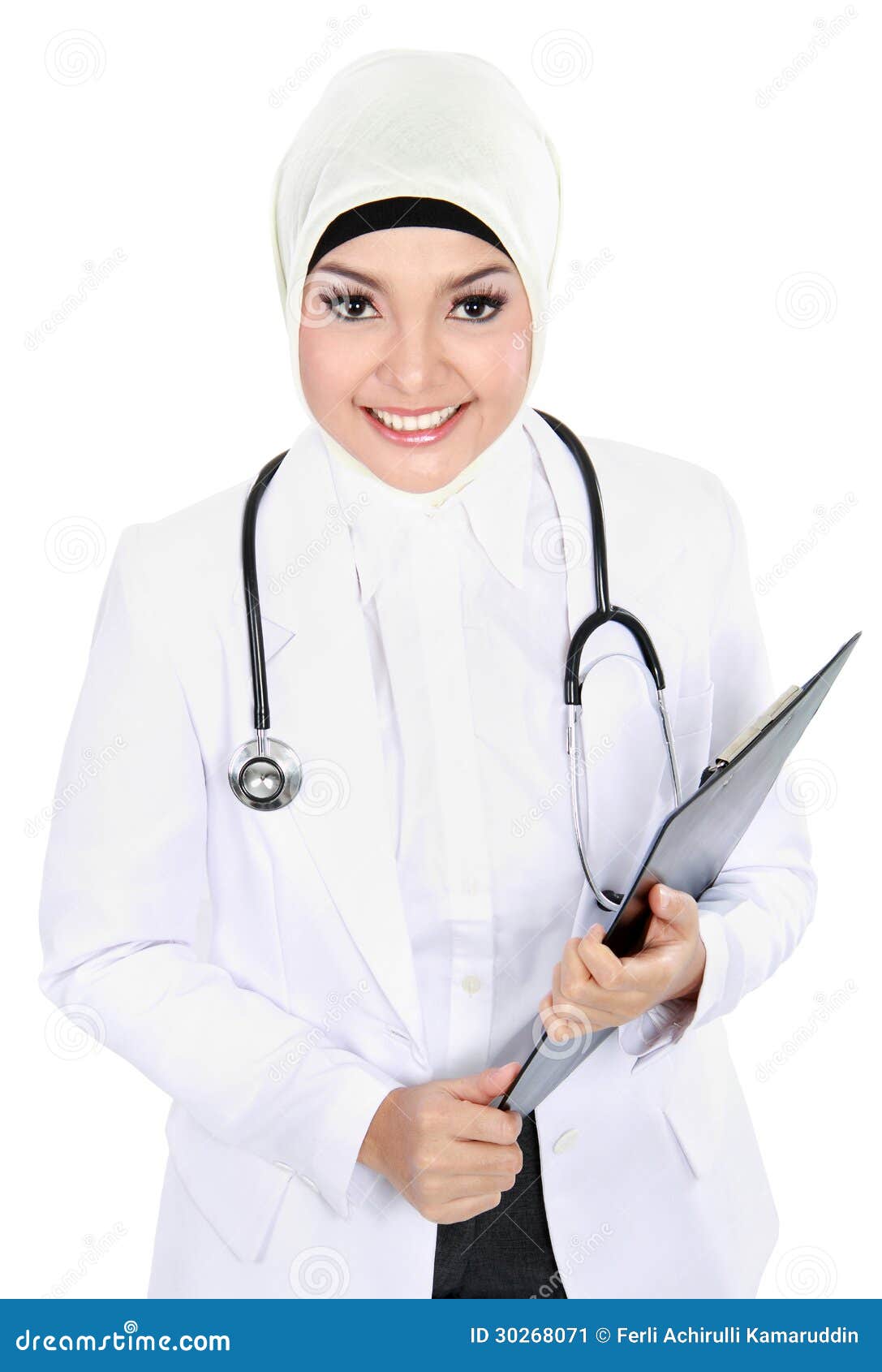 Врач мусульман. Медики мусульмане. Доктор мусульманин. Мусульманские медработники. Мусульманка доктор.