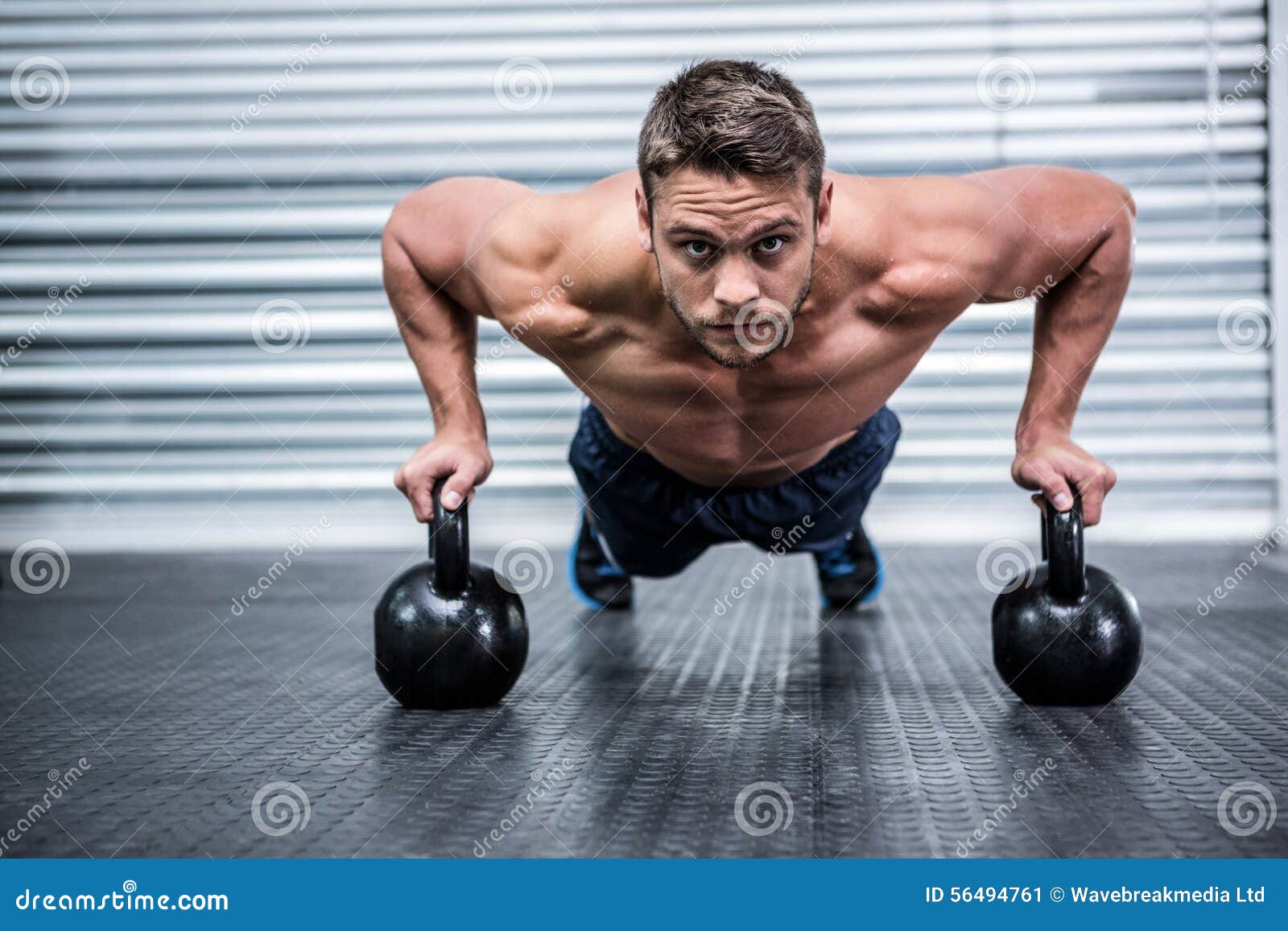 Отжимания на штанге. Отжимания на пальцах. Отжимания с гирей. Отжимания с гирей. Отжимания от пола на гирях.