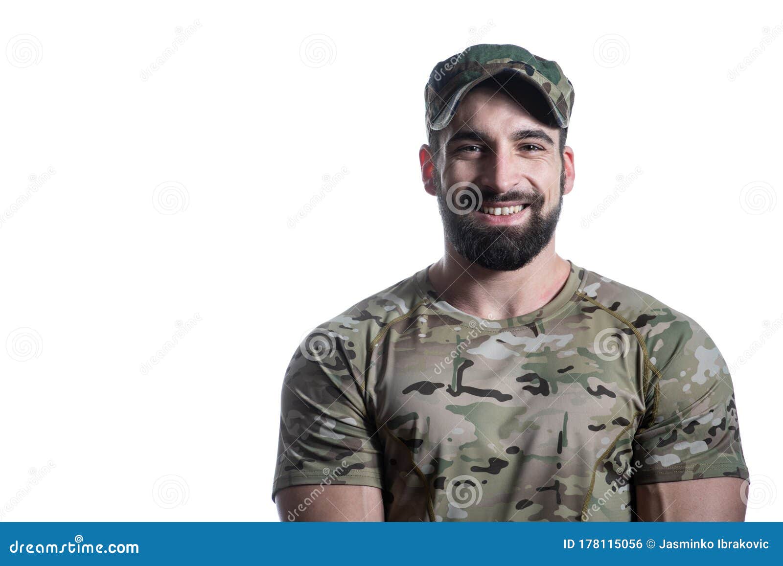 Портрет солдат на белом фоне Стоковое Фото - изображение насчитывающей  камуфлирование, предохранение: 178115056