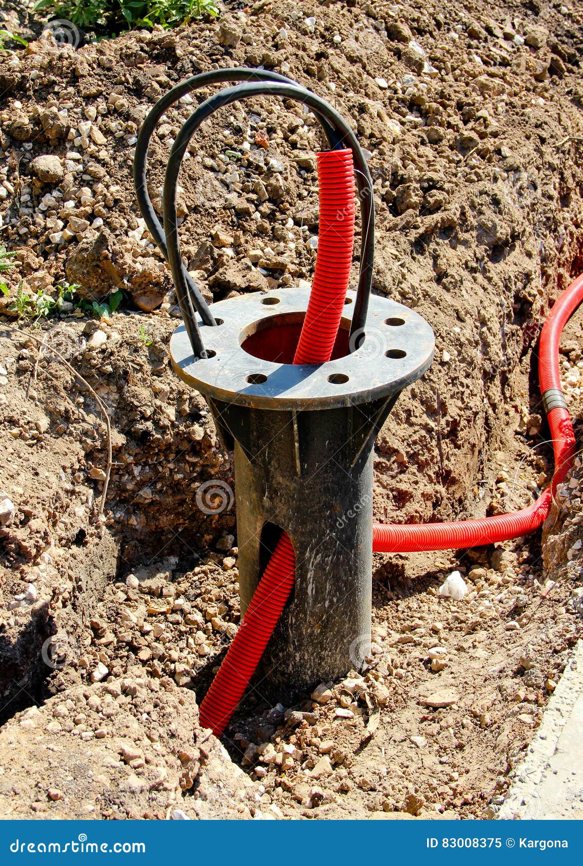 Стойка кабельной эстакады l=3 м, горячий цинк crs3000hdz. Прокладка кабеля для садовых светильников. Прокладка волс по опорам лэп. Кабель на столбы освещения. Деталь закладная: фундамента зф-30/4/к230-1,5-б.