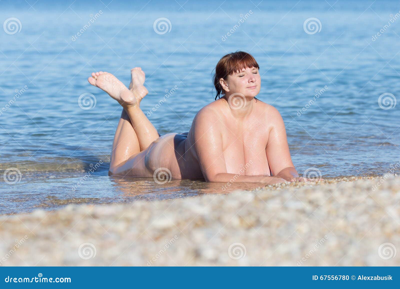 сын на пляже голым фото 46