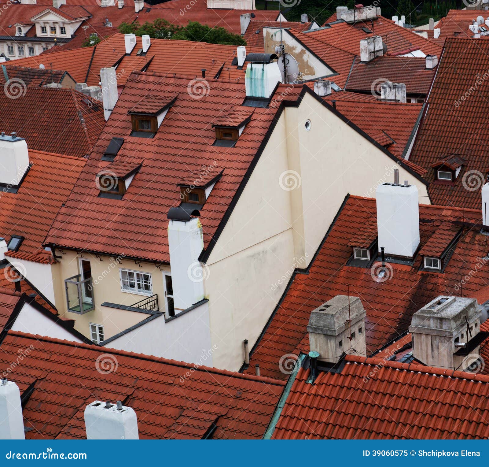 В какой стране дома с красными крышами