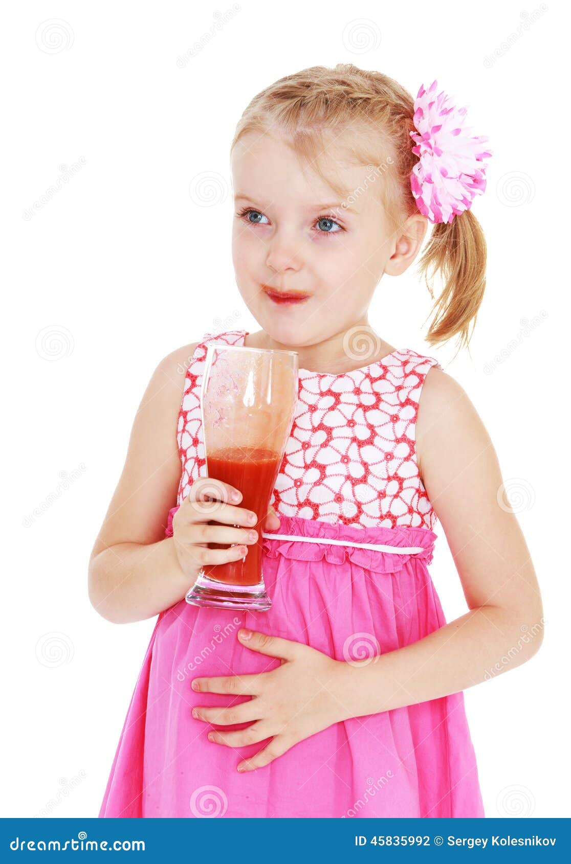 маленькая девочка пьет сперму фото 77