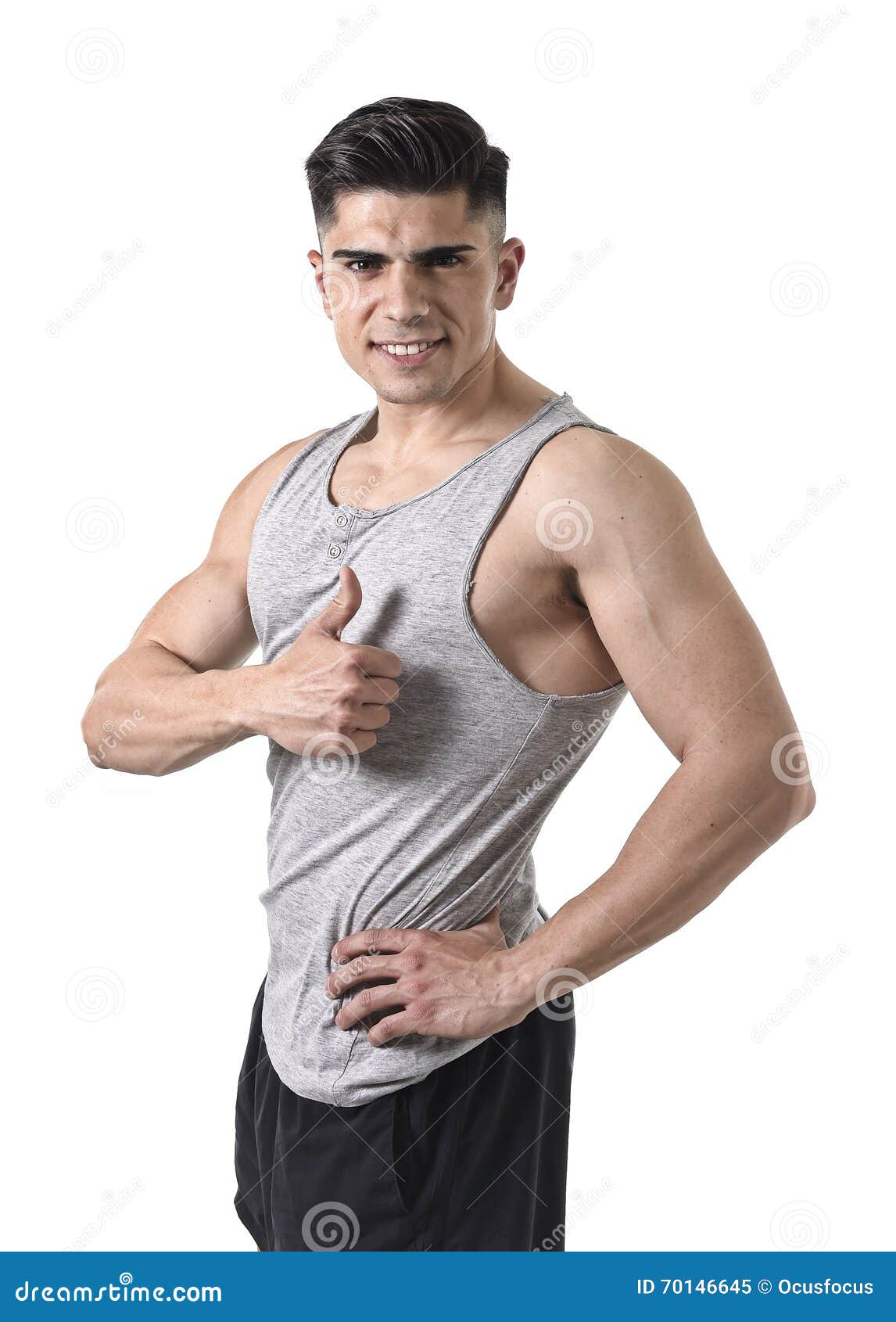 Парень задумчиво смотрит наверх, руки сложены на столе. Мужчина показывает мускулы. These man are strong. Simonster strength. Вдумчивый человек.