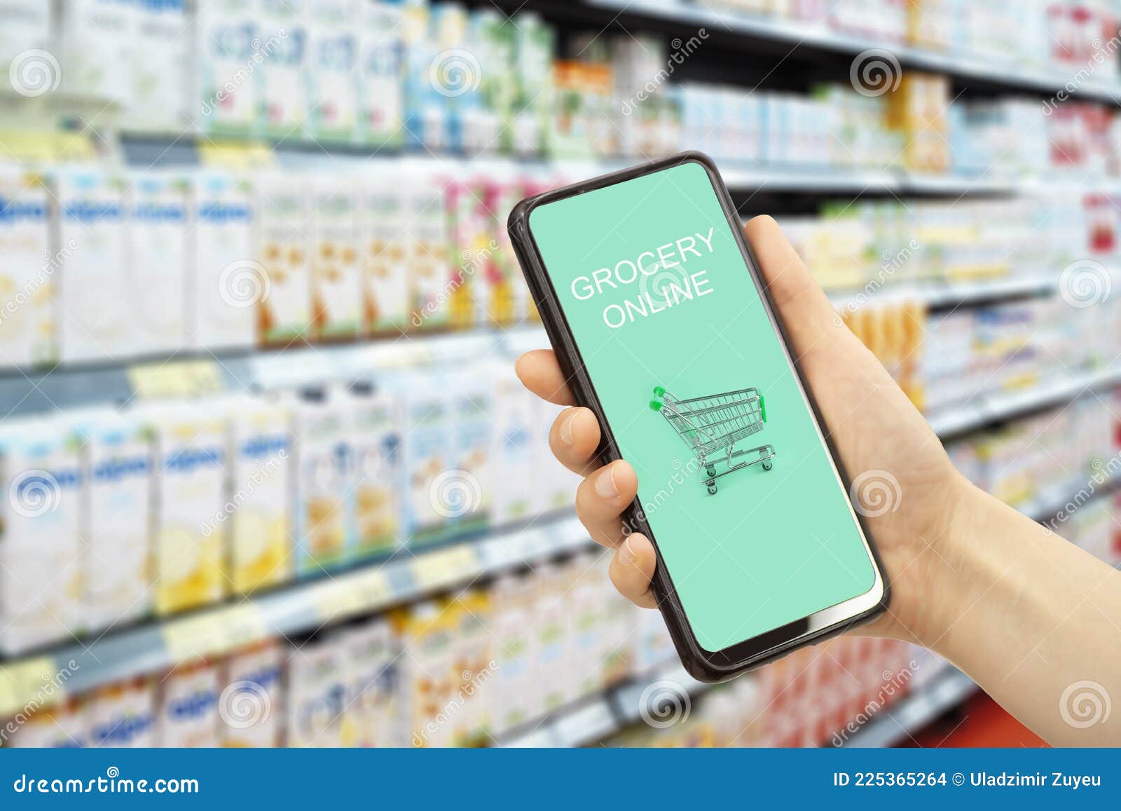 приложение для доставки продуктов через Интернет на мобильном телефоне.  питание рынок услуг в смартфоне с корзиной. доставка проду Стоковое Фото -  изображение насчитывающей дело, интернет: 225365264