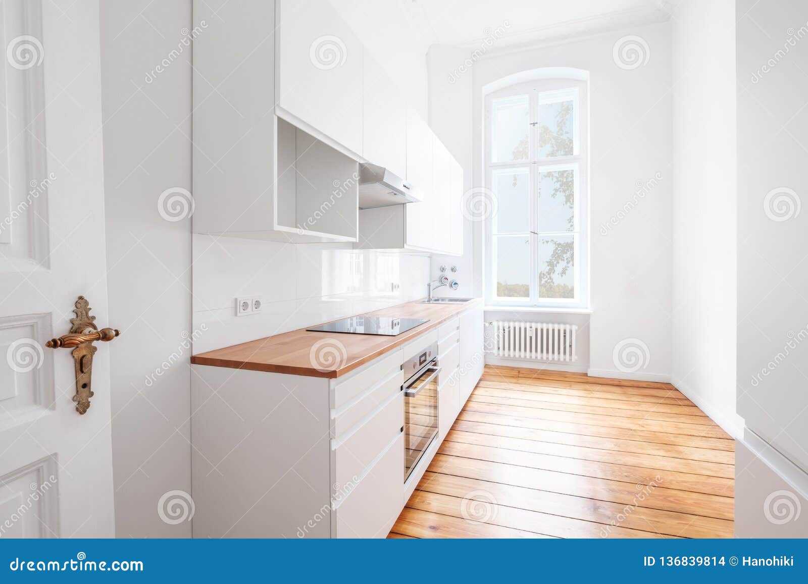 Белая Встроенная Кухня Фото