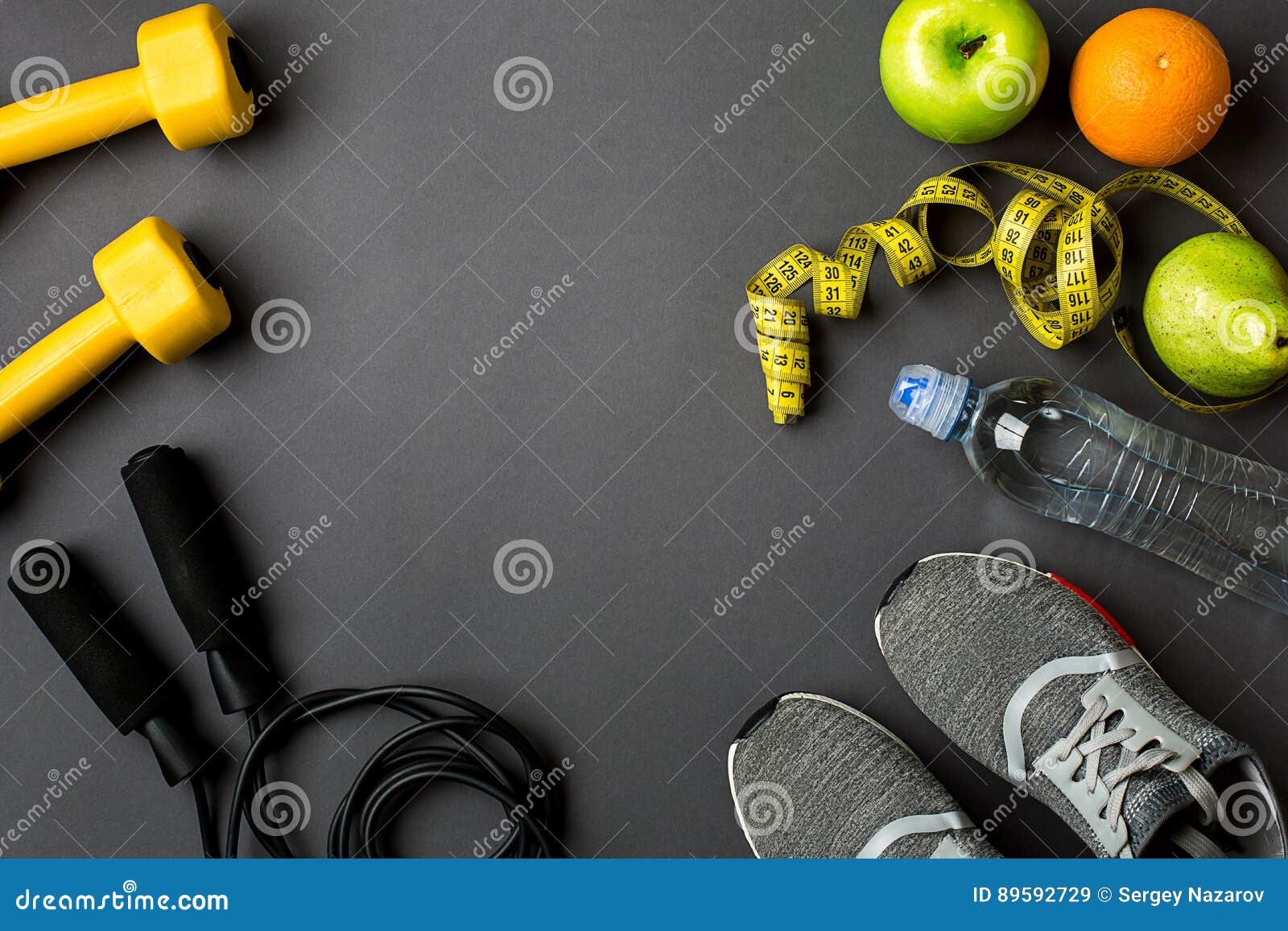Фитнес инвентарь сверху