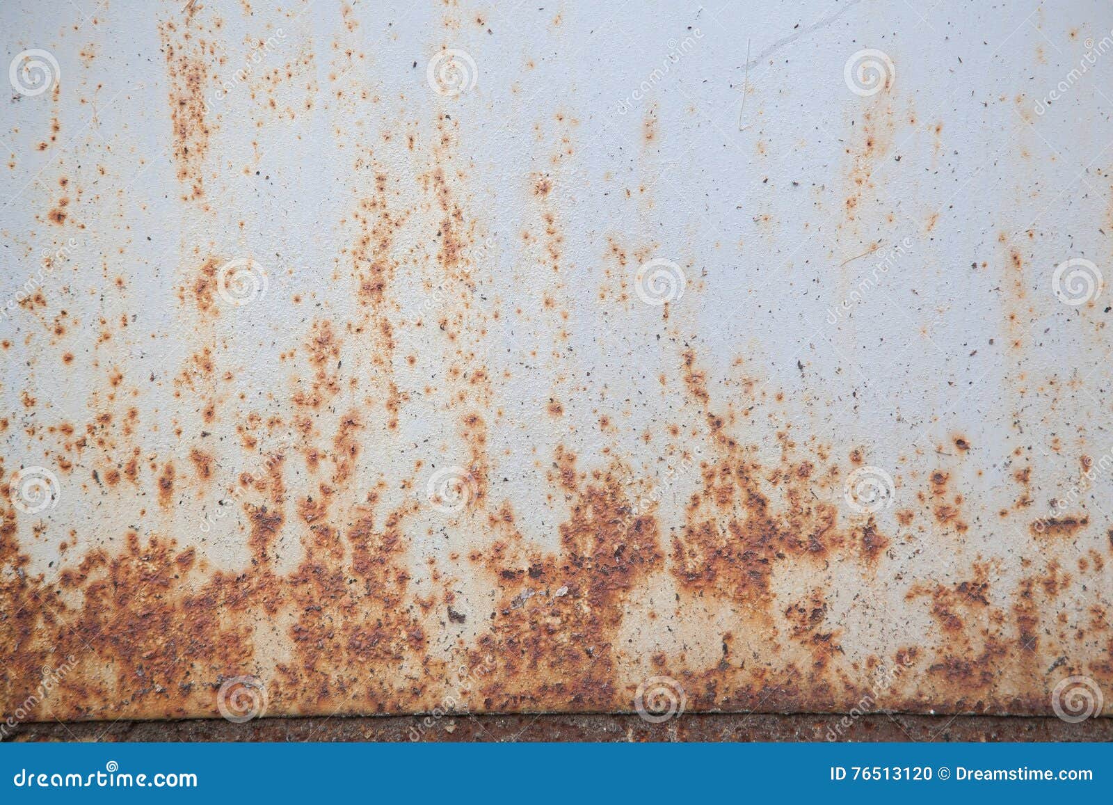 Rust on a wall фото 2