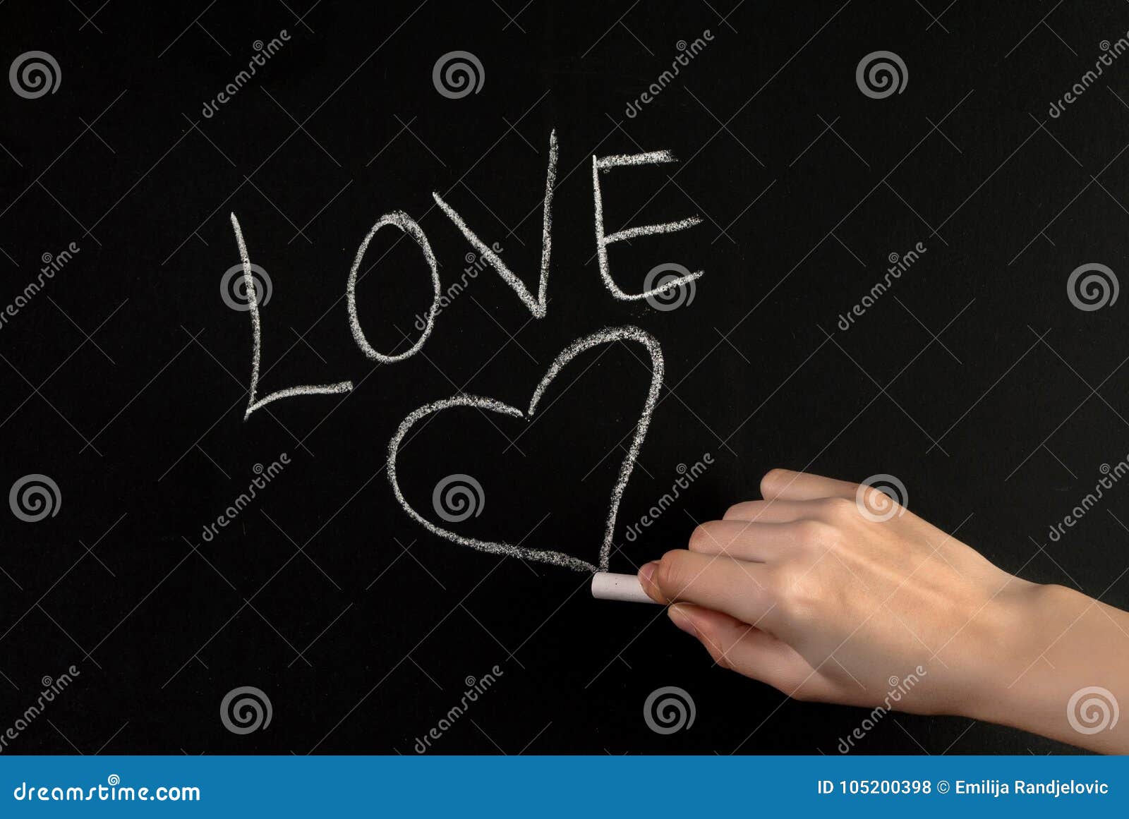 Нарисую белым мелом напишу i love you