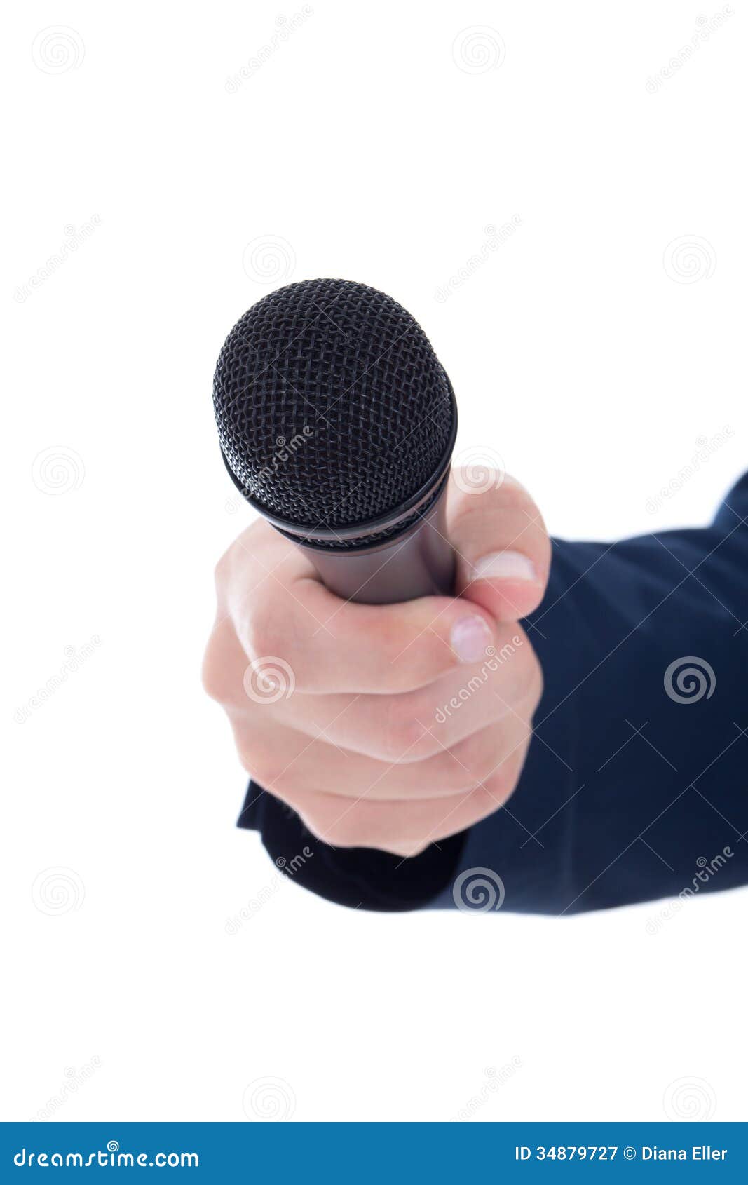 Игра микрофон говорить. Микрофон ИФ а8. Рука с микрофоном. Держит микрофон. Микрофон в кадре.