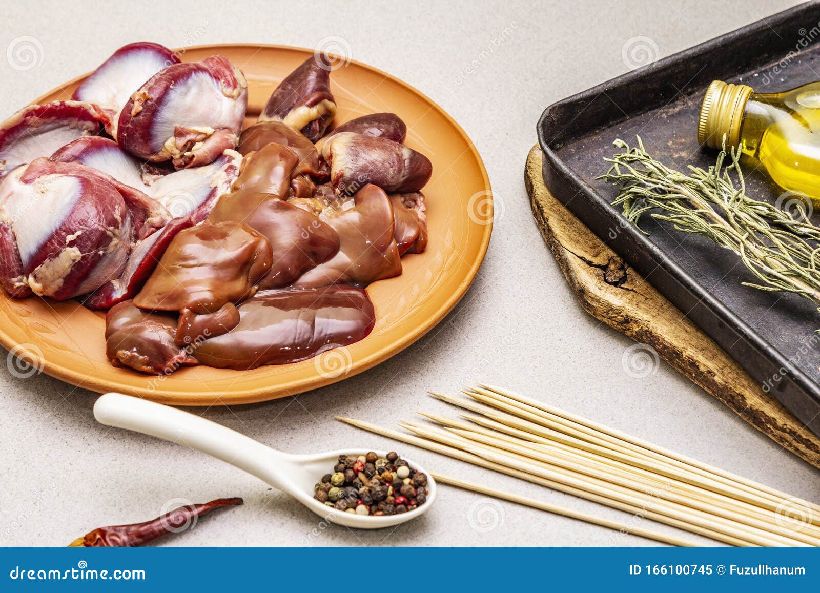 Жареные желудки. Тушеные утиные желудки. Утиные окорочка от юлии высоцкой. Утиные потроха. Утиные потроха.