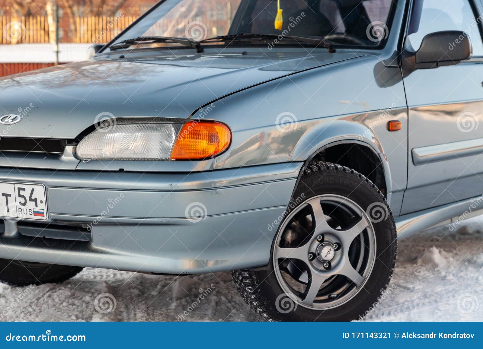    Lada 2114  -               -      171143321