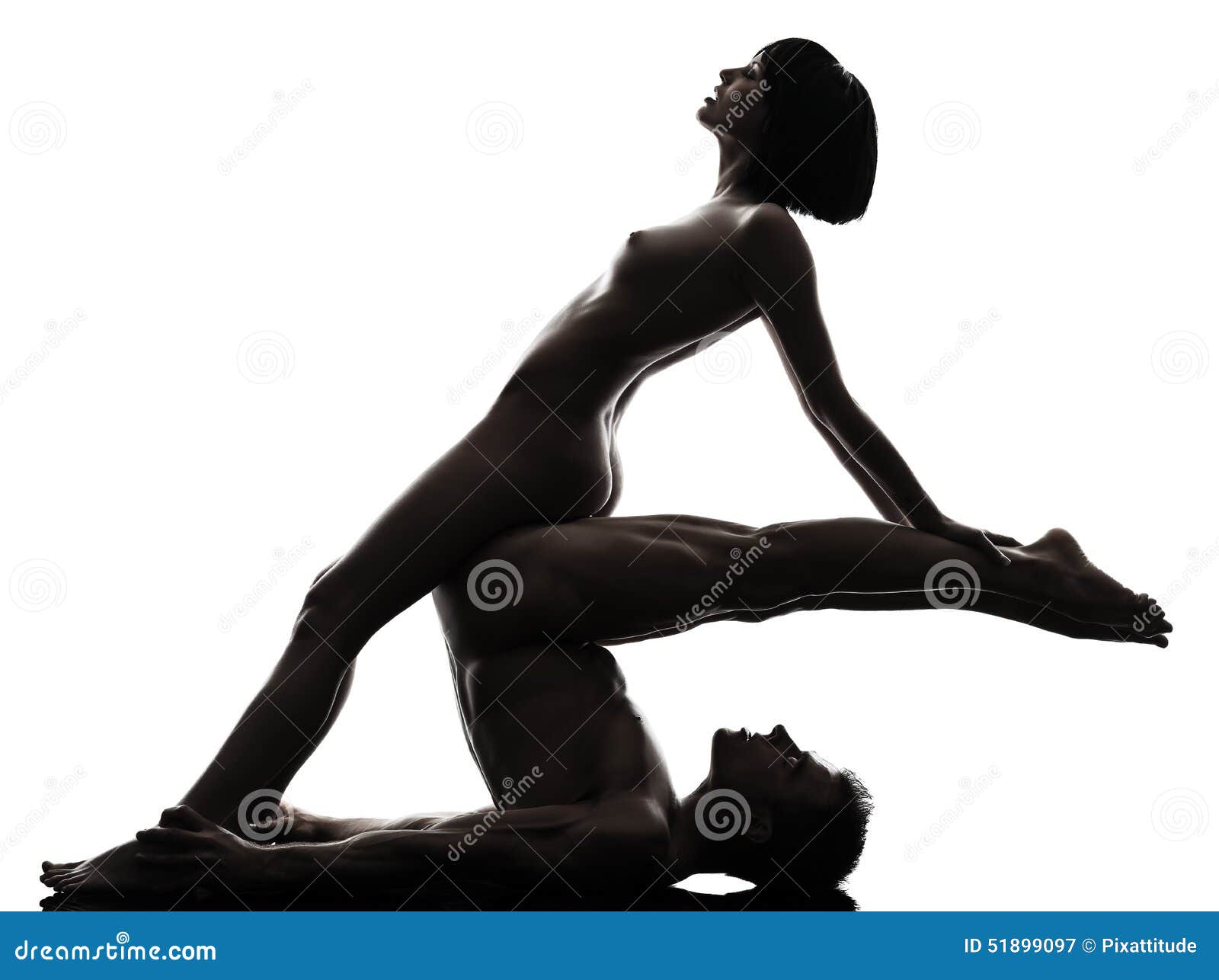Силуэт деятельности при влюбленности Kamasutra пар сексуальный Стоковое Изображение - изображение насчитывающей молодо, соблазн: 51899097
