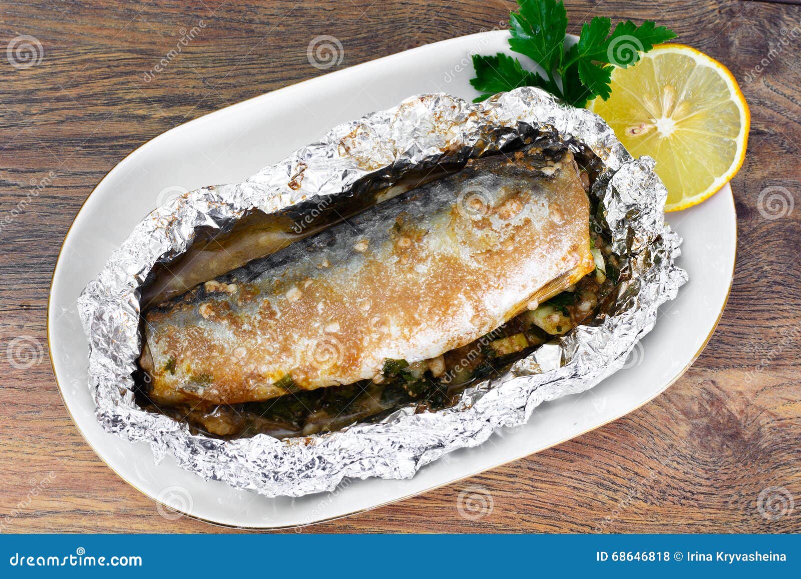 дорадо в соляном коконе фламбе.