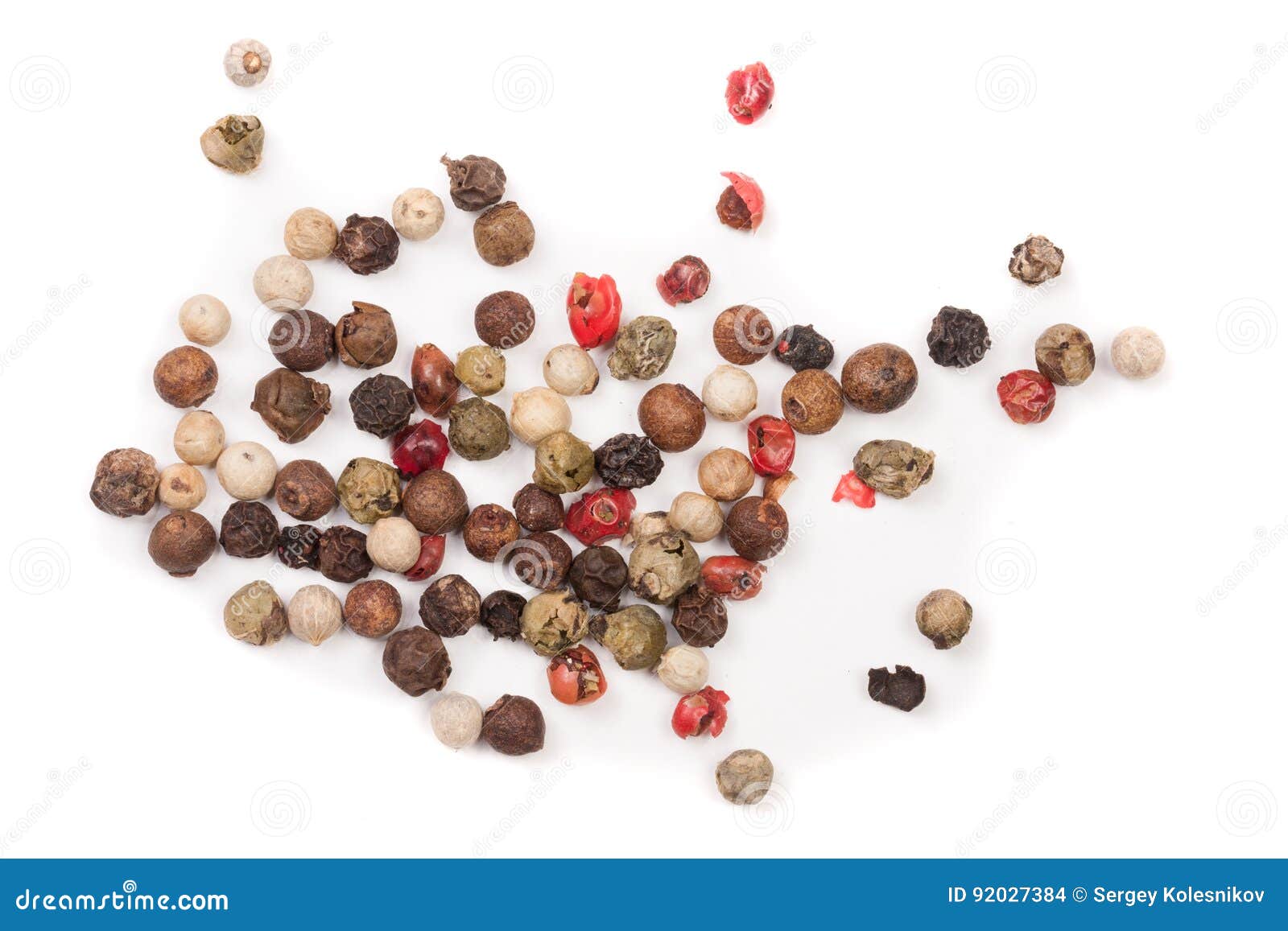 Перец черный белый красный. Перец горошком сверху. Перец горошком без фона. Цветной перец горошком. Перец горошком вид сверху