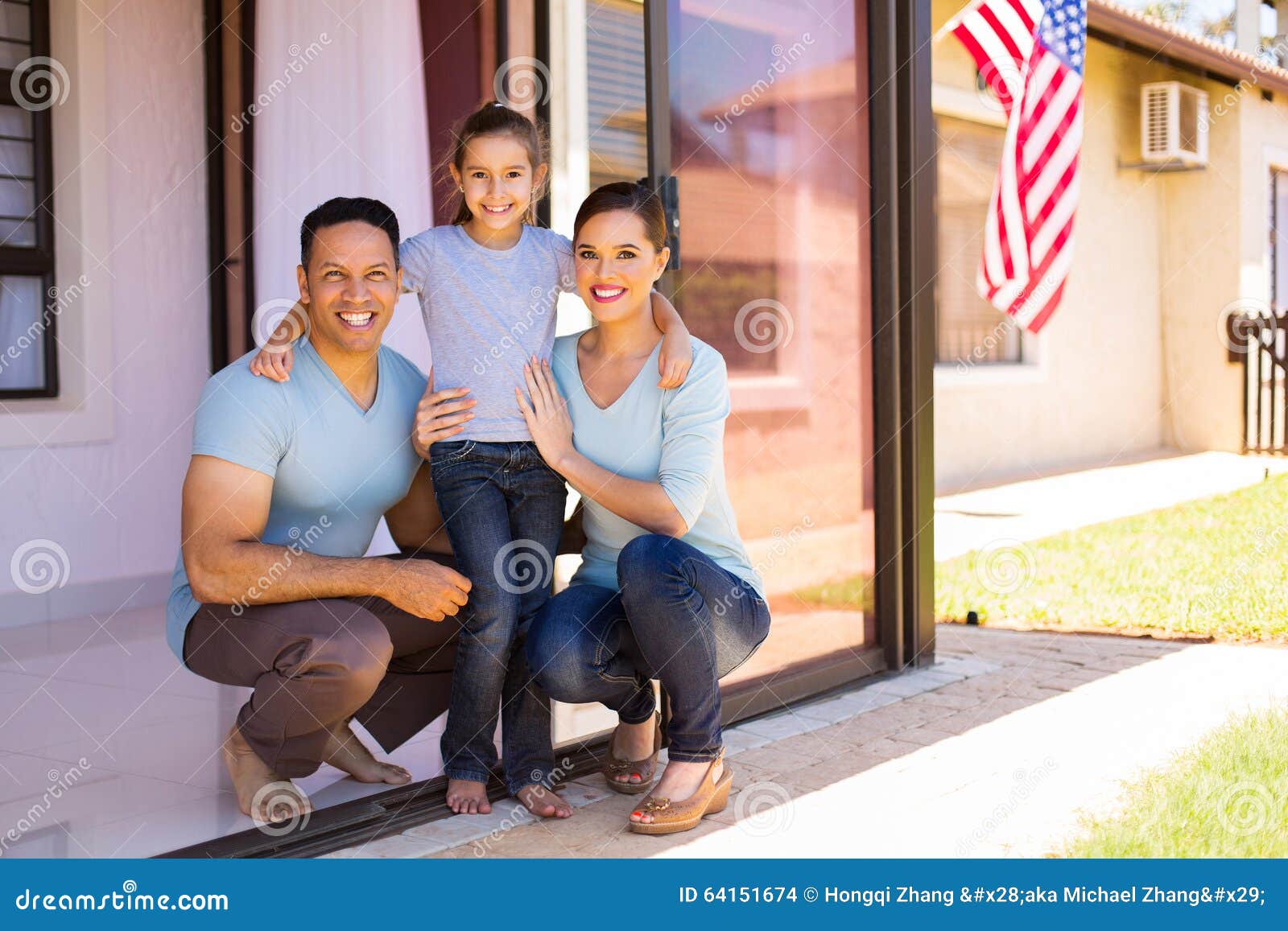 Семья капустиных америка. Семья США. Типичная американская семья. Счастливая семья Америка. Американские родители.