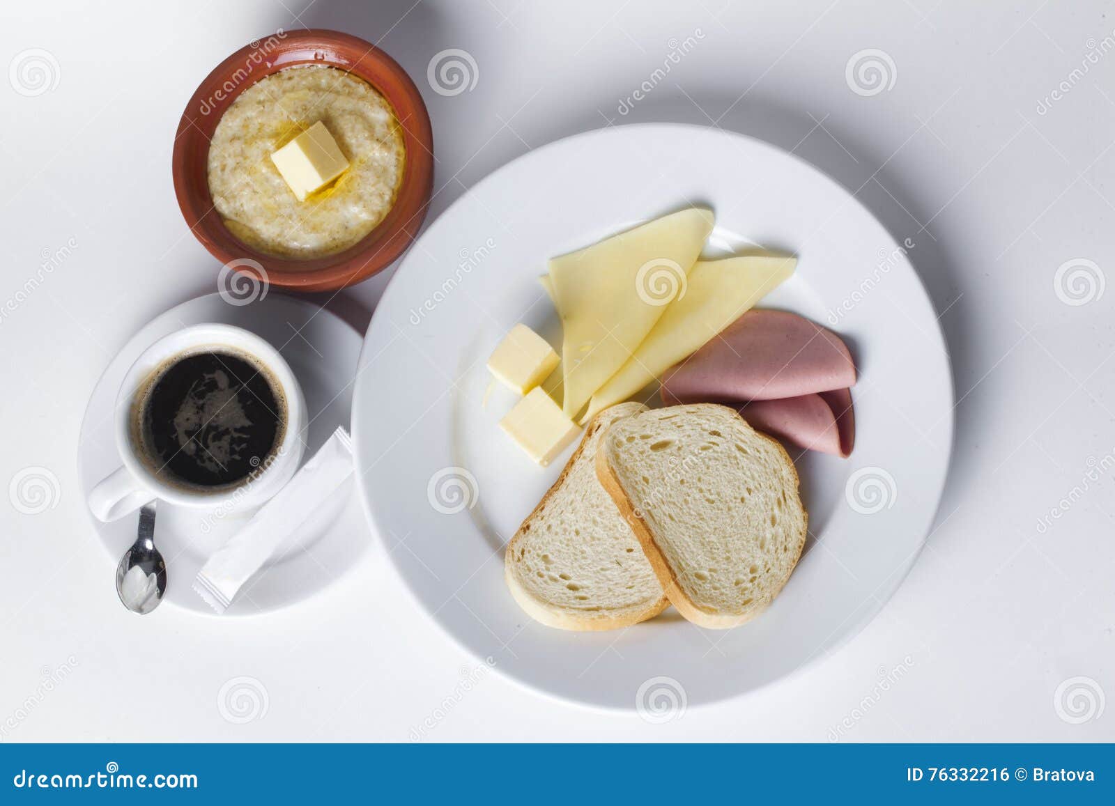 Чай сахар колбаса сыр хлеб. Каша и бутерброд с сыром. Чай хлеб сыр. Хлеб с маслом и колбасой. Хлеб с маслом и кофе.