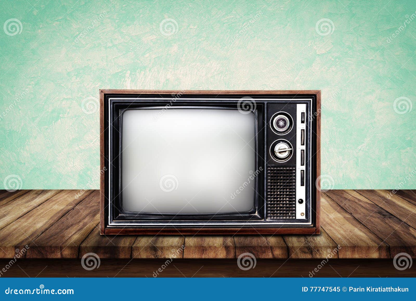 Телевизор кв 1. Старый телевизор. Старый телевизор стекло. Старый квадратный телевизор. Старый телевизор для фотошопа.