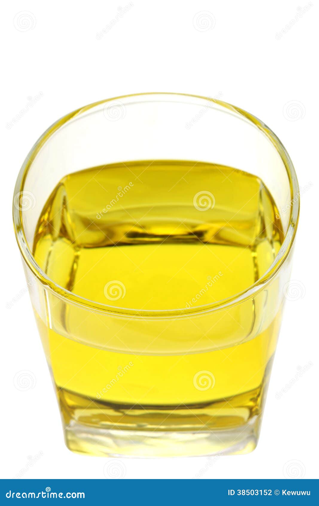 Стакан воды и стакан подсолнечного масла. Растительное масло в стакане. Подсолнечное масло в стакане. 0 5 Стакана подсолнечного масла. Стаканчик с маслом.