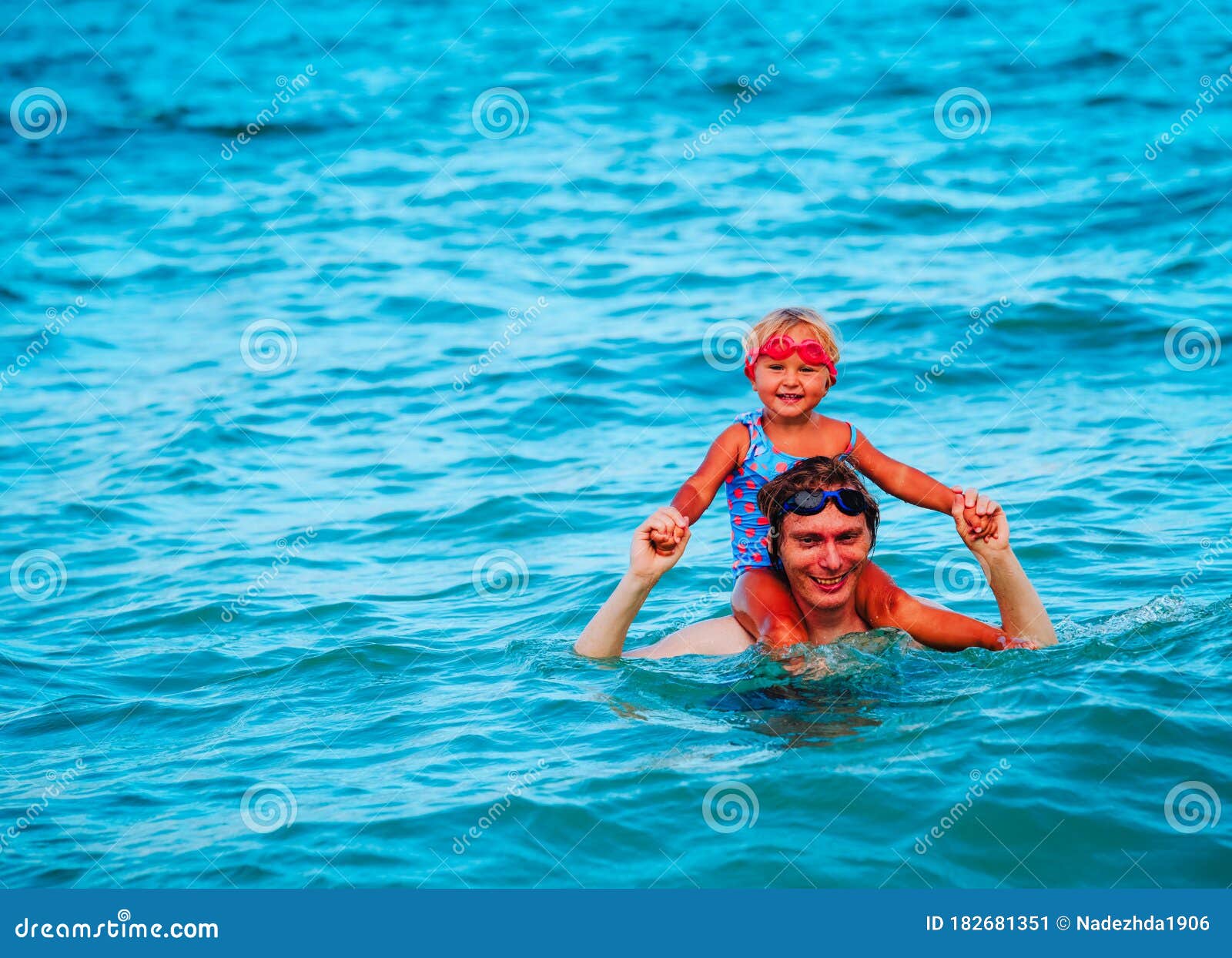 Фото С Дочкой На Море Фото С Дочкой На Море
