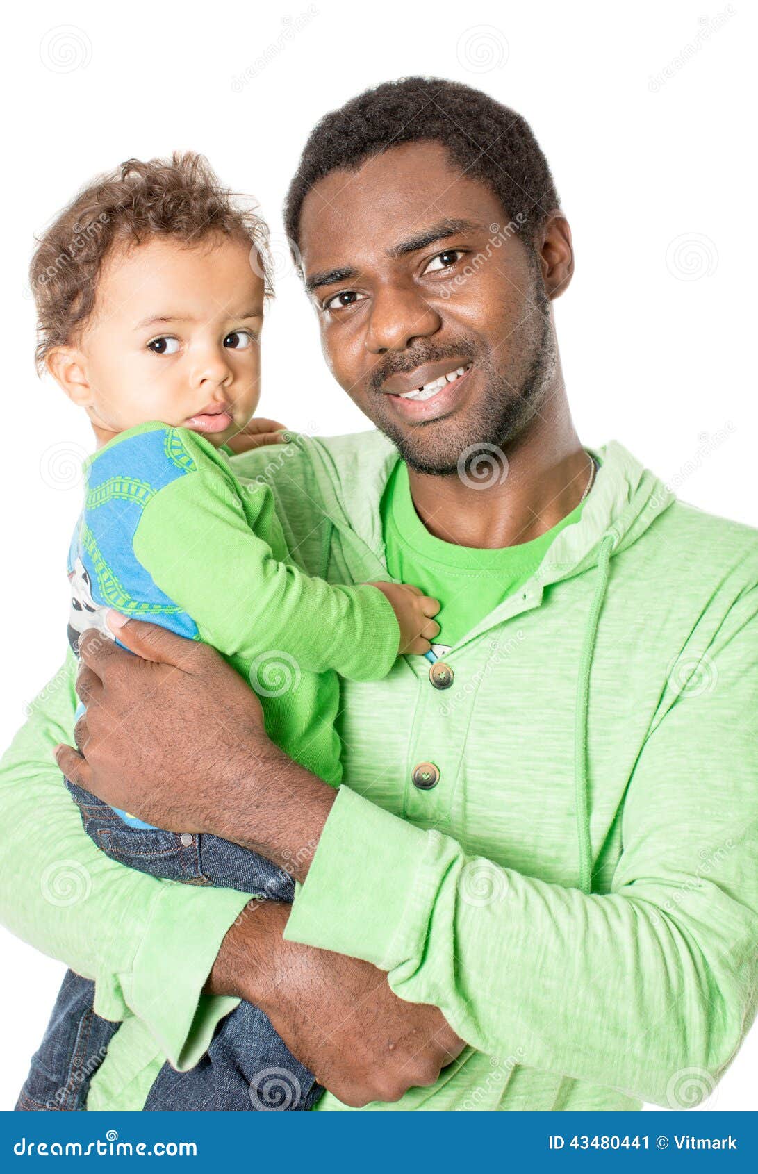 Дети негров и белых. Черный отец белого. Черный отец белого. Семья мама белая папа черный. Черный отец белого.