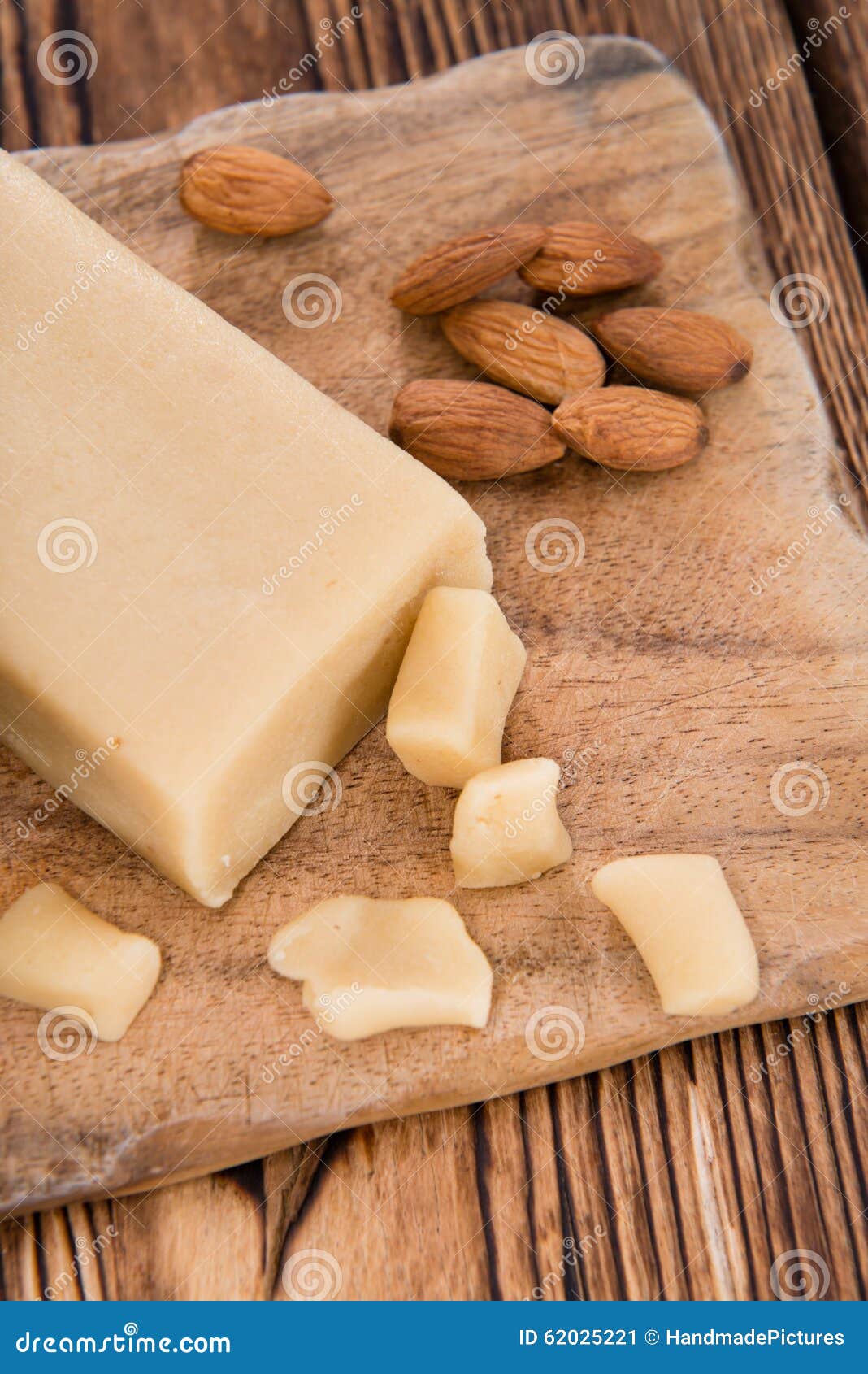 Сырцовый марципан