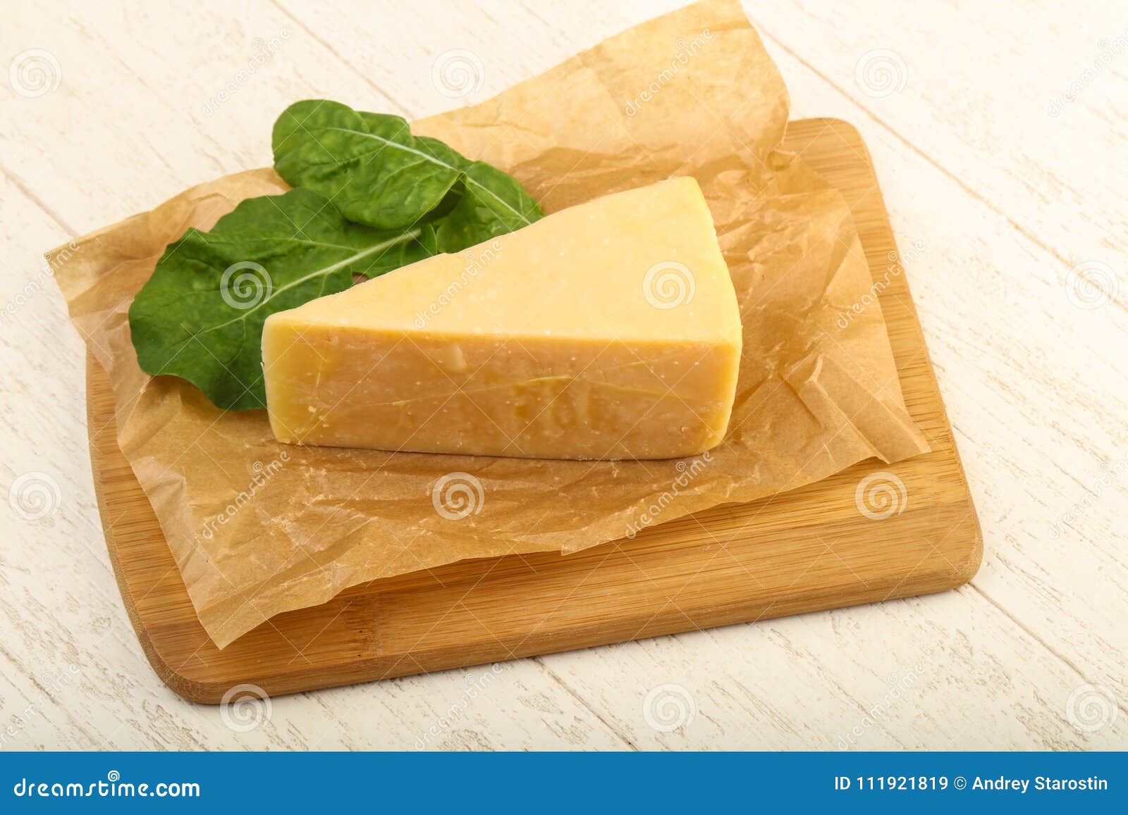 Сыр польза и вред для мужчин. Сыр пармезан для Цезаря. Сыр пармезан Гранд. Сыр пармезан фото для Цезаря. “Халапеньо” , сыр пармезан , зелень.