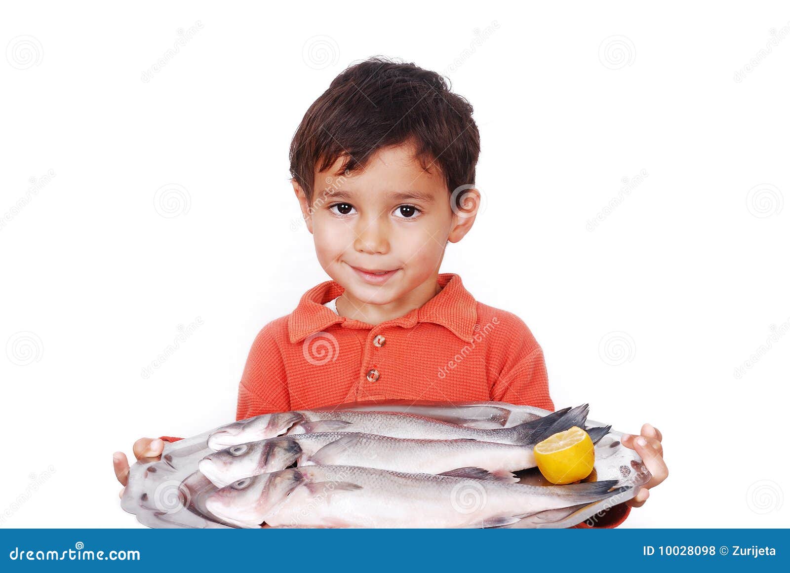 Ребенок рыбы мальчик