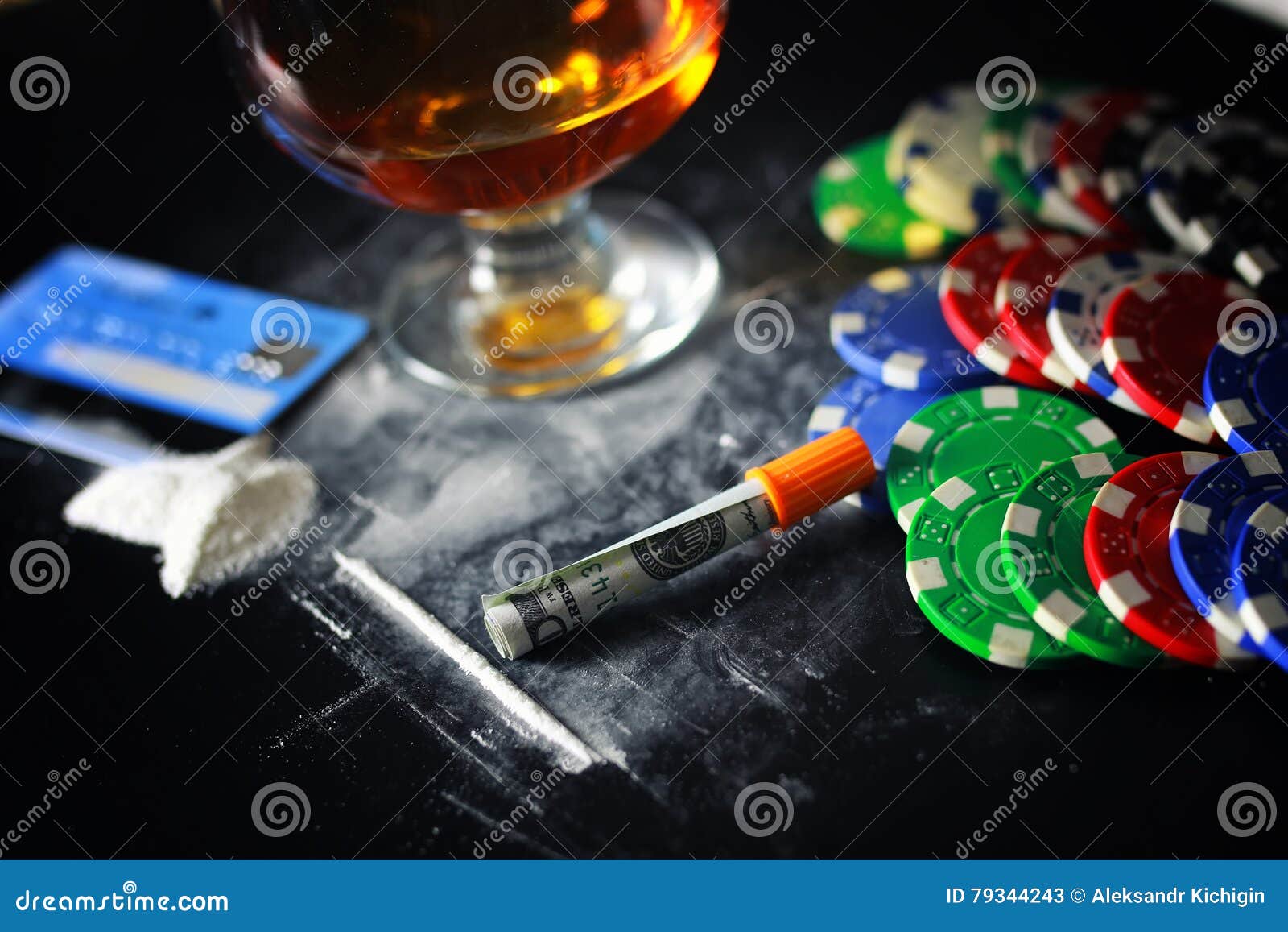 Азартные игры напитки. Азартные игры наркотики. Азартные игры и алкоголь. Алкоголю, наркотикам и азартным играм. Кокаин и Покер.