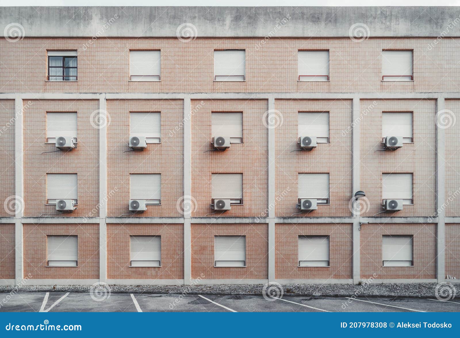Текстура фасад дома регулярная Стоковое Фото - изображение насчитывающей  городск, фронт: 207978308