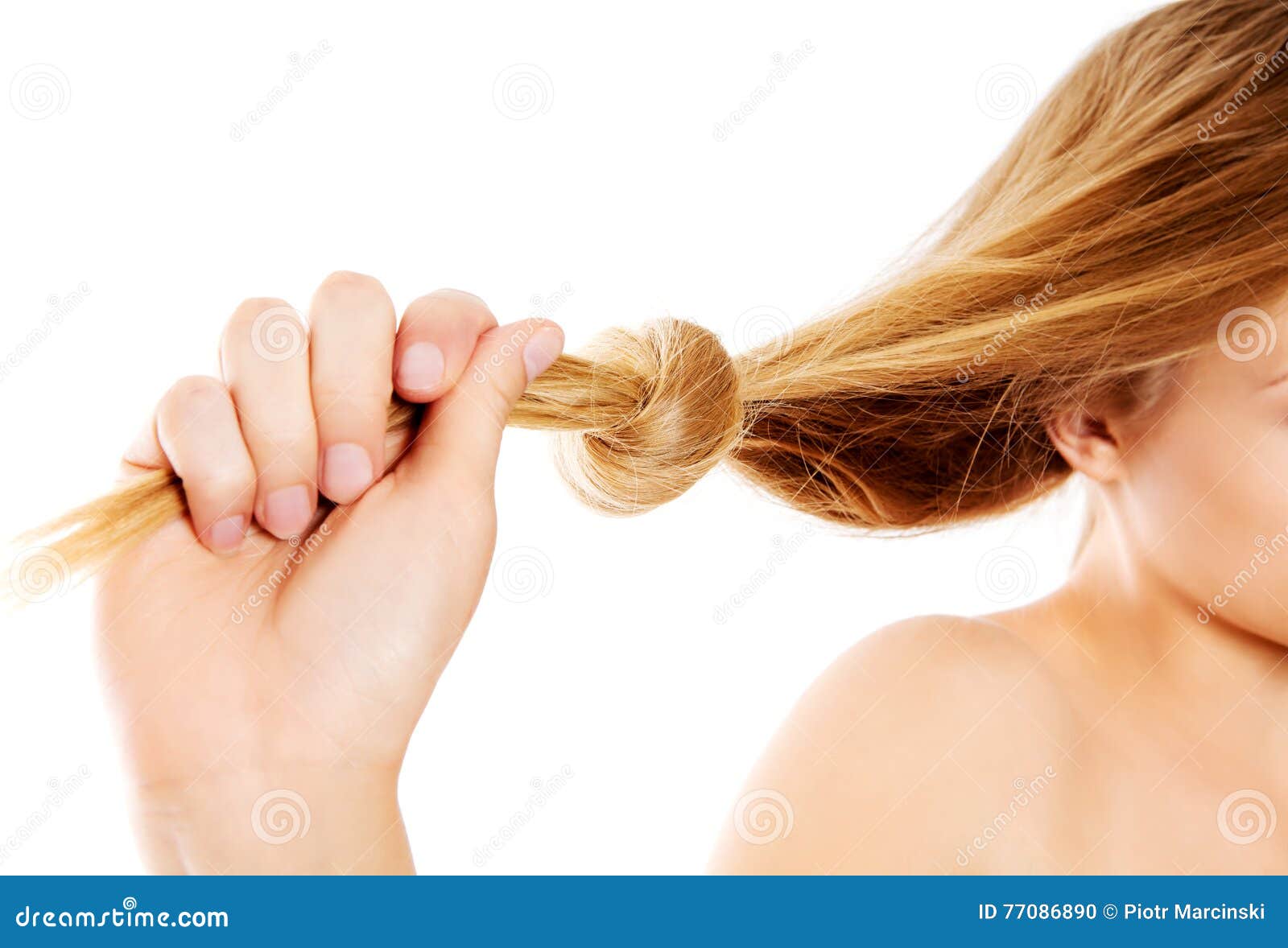 Волосы в узелках почему. Узлы на длинные волосы. Узловатая трихоклазия. Крепкие волосы. Ломкость волос.