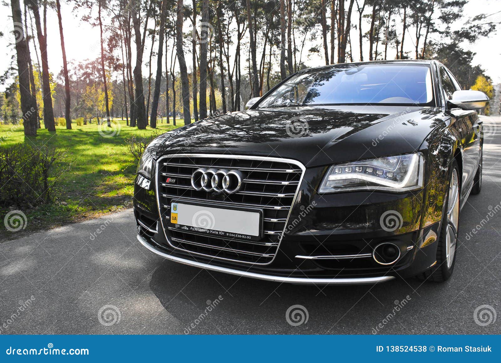   20-  2014 Audi S8    -      138524538