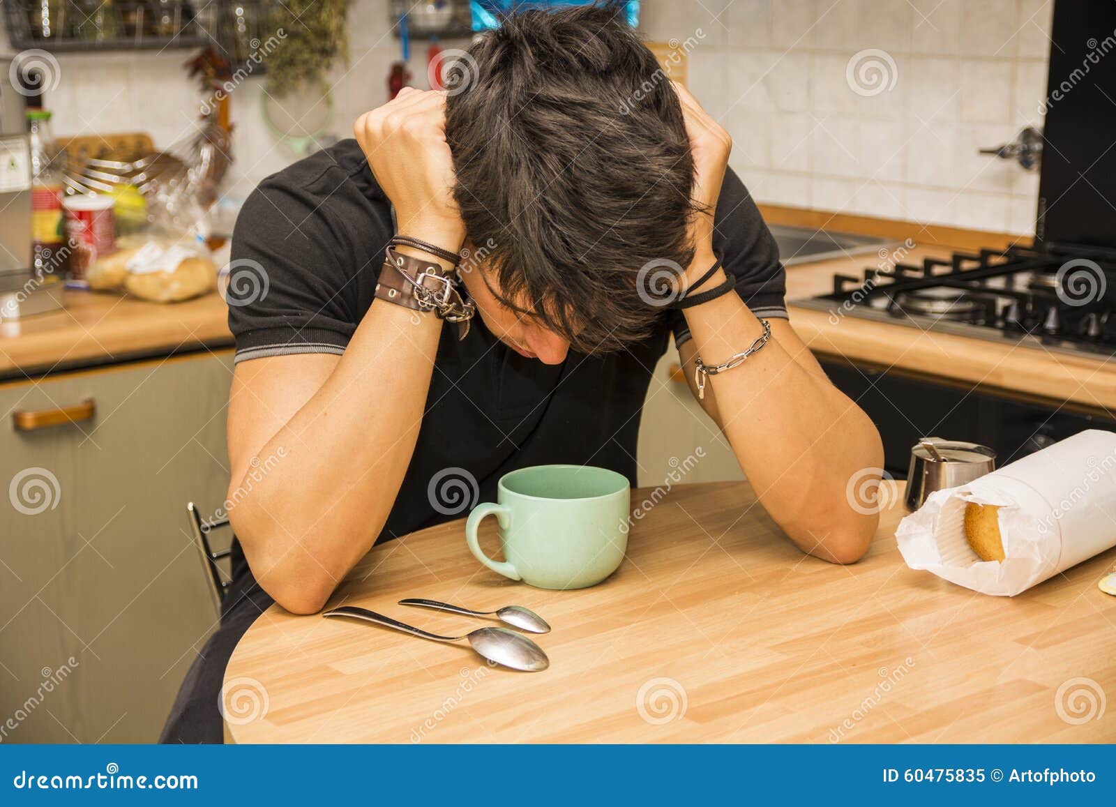 Зависимость от кофе фото. Тошнит что делать. Кофе действует как слабительное. Негативное влияние кофе на организм человека. Кому нельзя кофе.