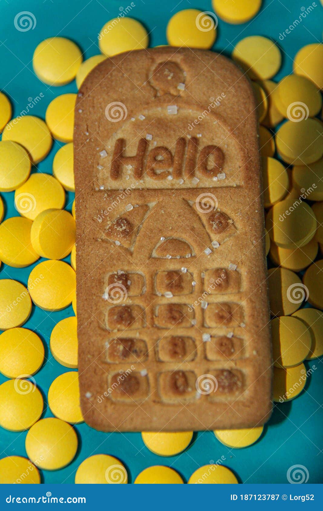 Файлы Cookie сотовых телефонов для продажи в деревне гаитянской.  Редакционное Фотография - изображение насчитывающей медицинско, гаити:  187123787