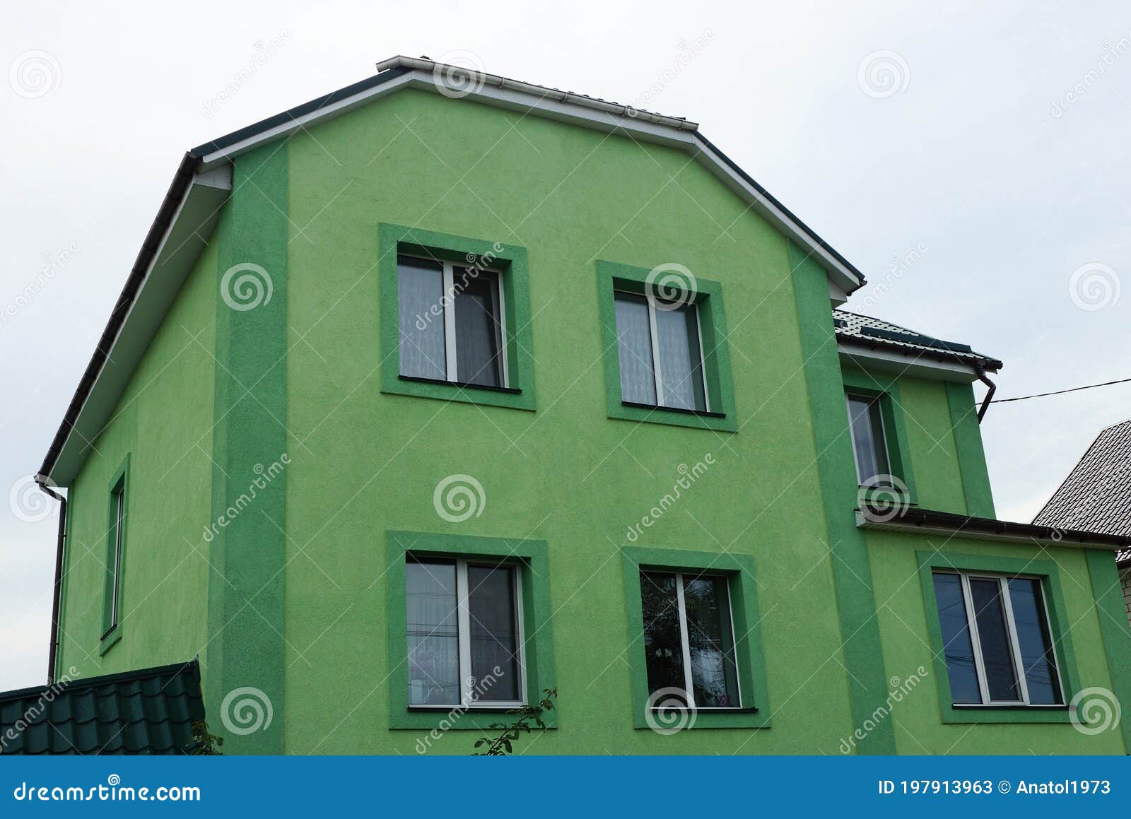 Зеленый Фасад Дома Фото