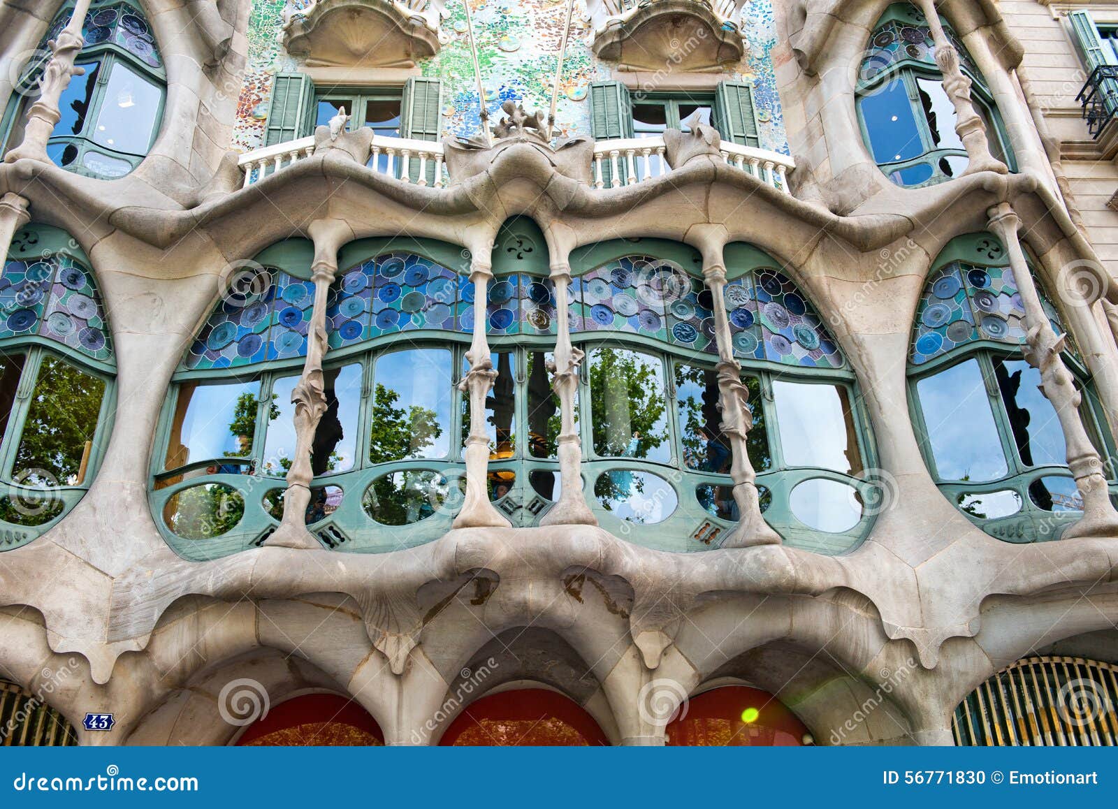 Творения гауди. Casa Batlló, Барселона, Испания. Антонио Гауди. Дом Батло. 1904–1906.. Гауди Барселона. «Каса-Батльо», Антонио Гауди, Барселона, Испания, 1900 год.