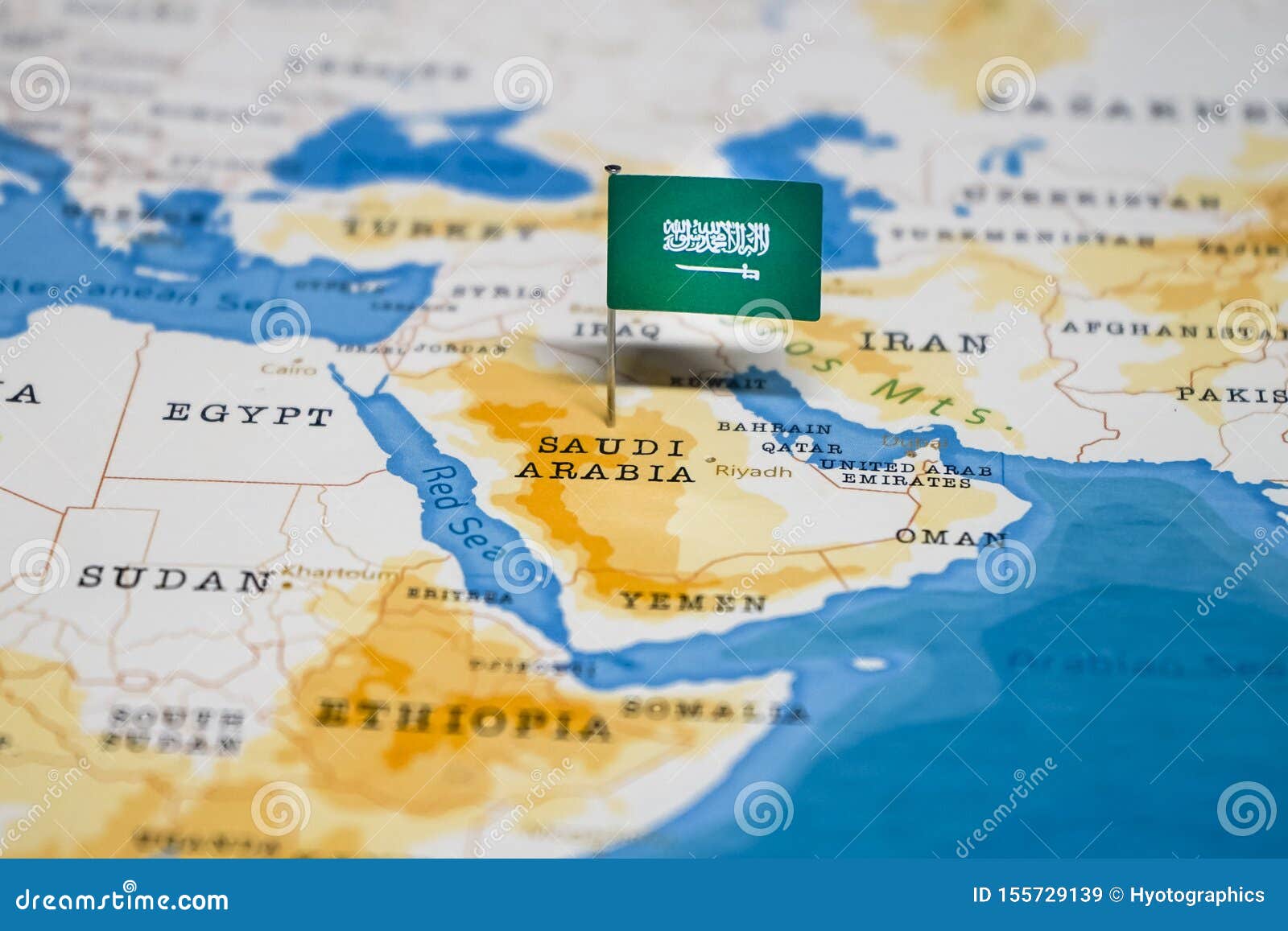 Саудовская аравия какой континент. Саудовская Аравия на карте с флагом. Саудовская Аравия на карте. Саудовская Аравия на карте мире.
