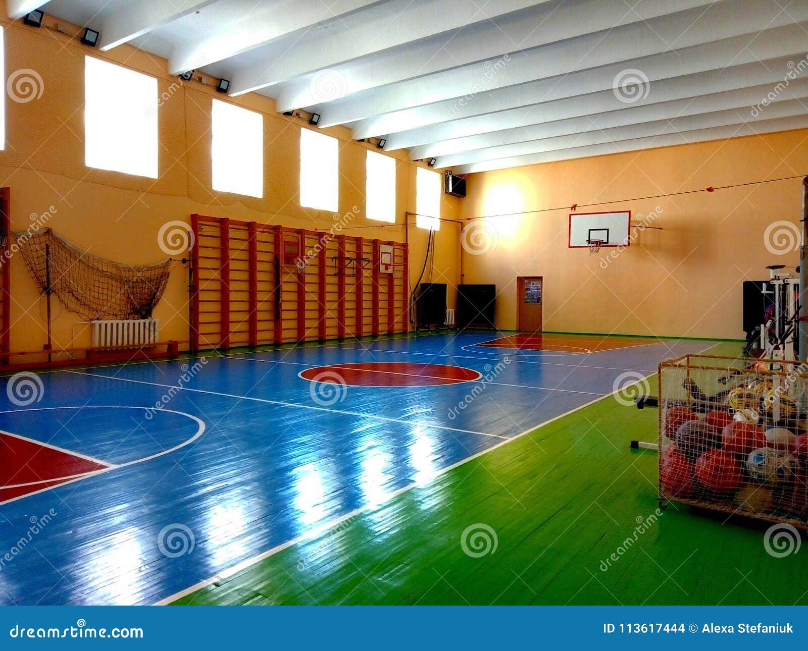 Фон спортивного зала для фотошопа