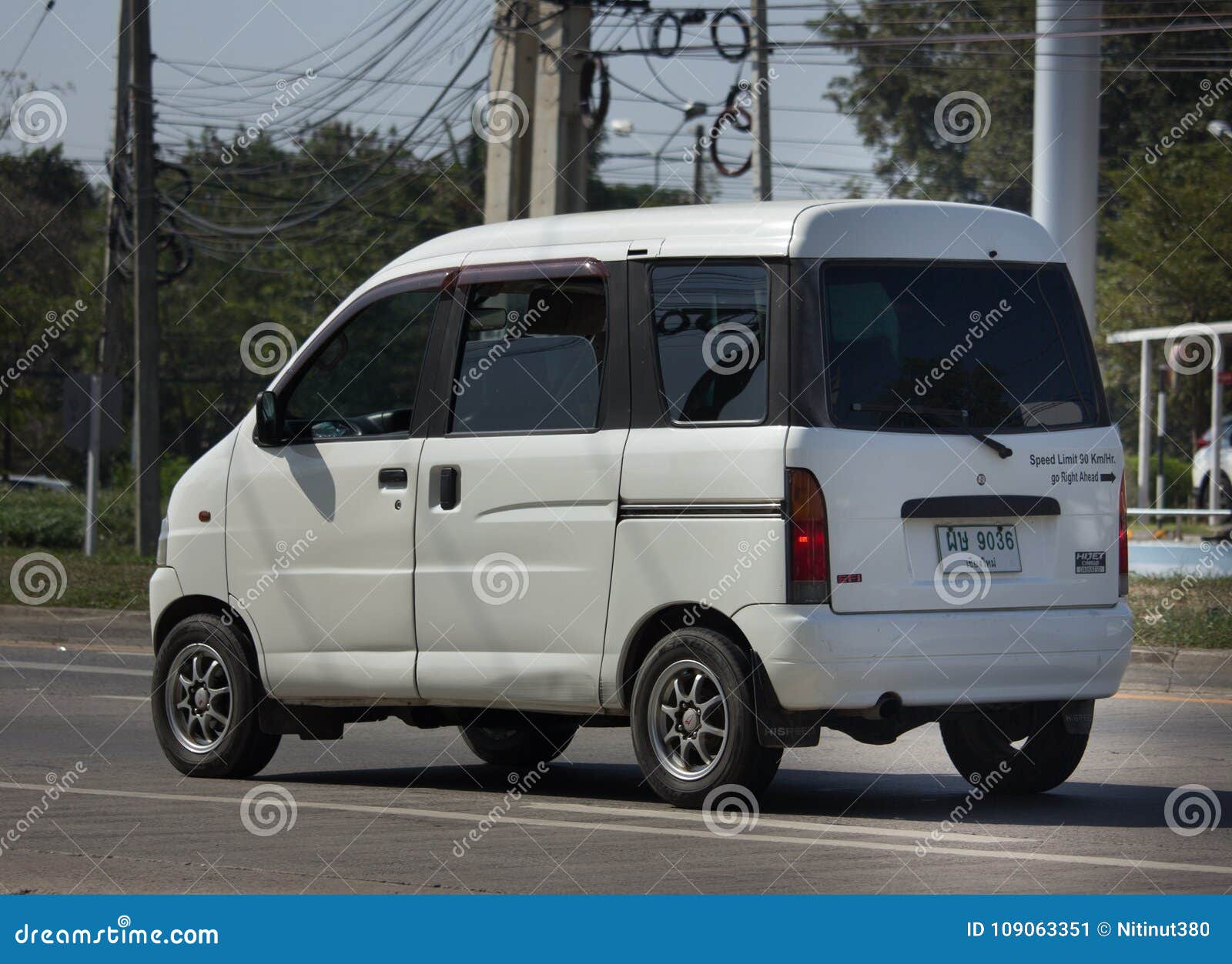 hijet mini van