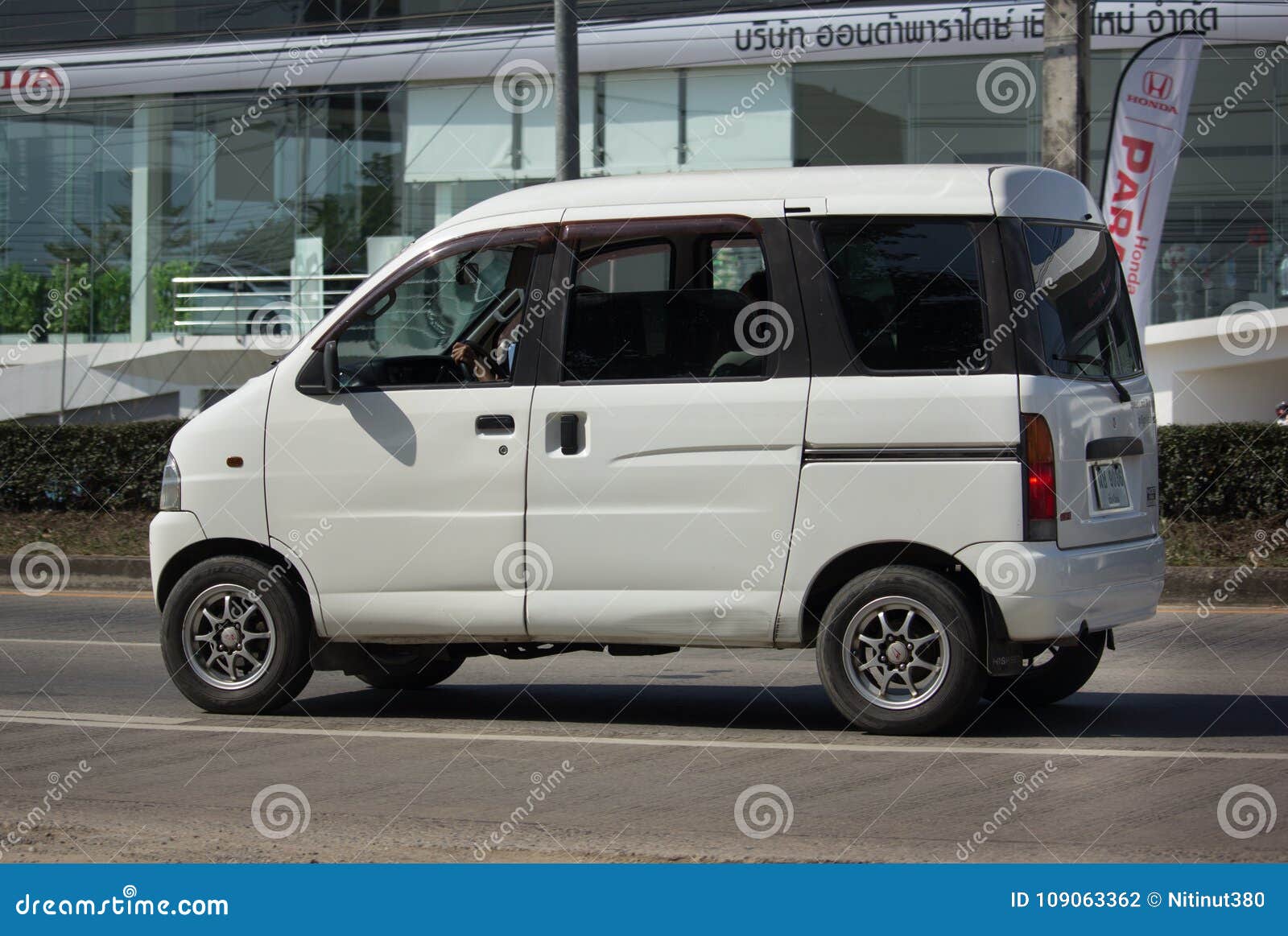 daihatsu van