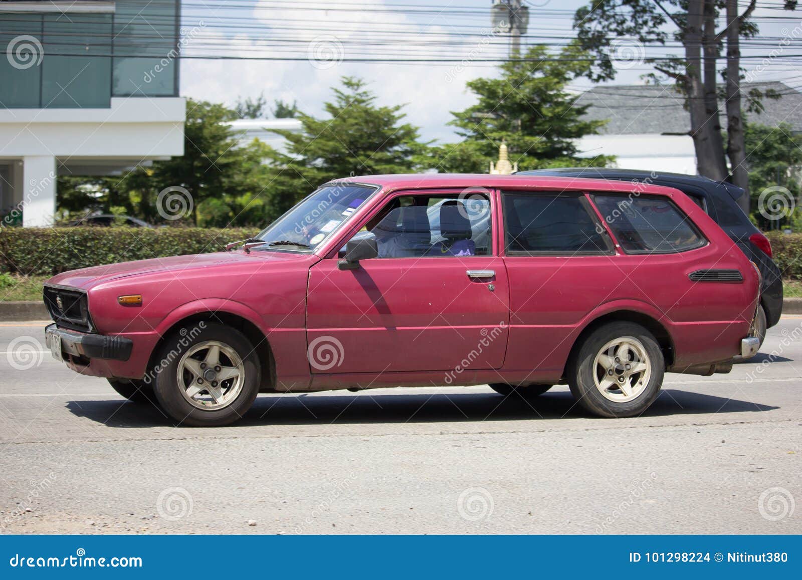 toyota corolla van