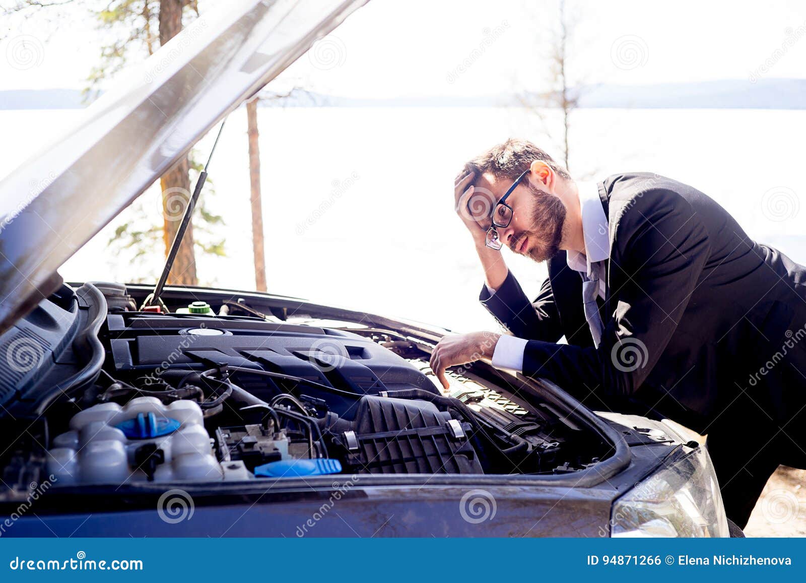 My car broken down. Закипел двигатель. Поломался автомобиль. Автомобиль расстройство. Машина закипела.