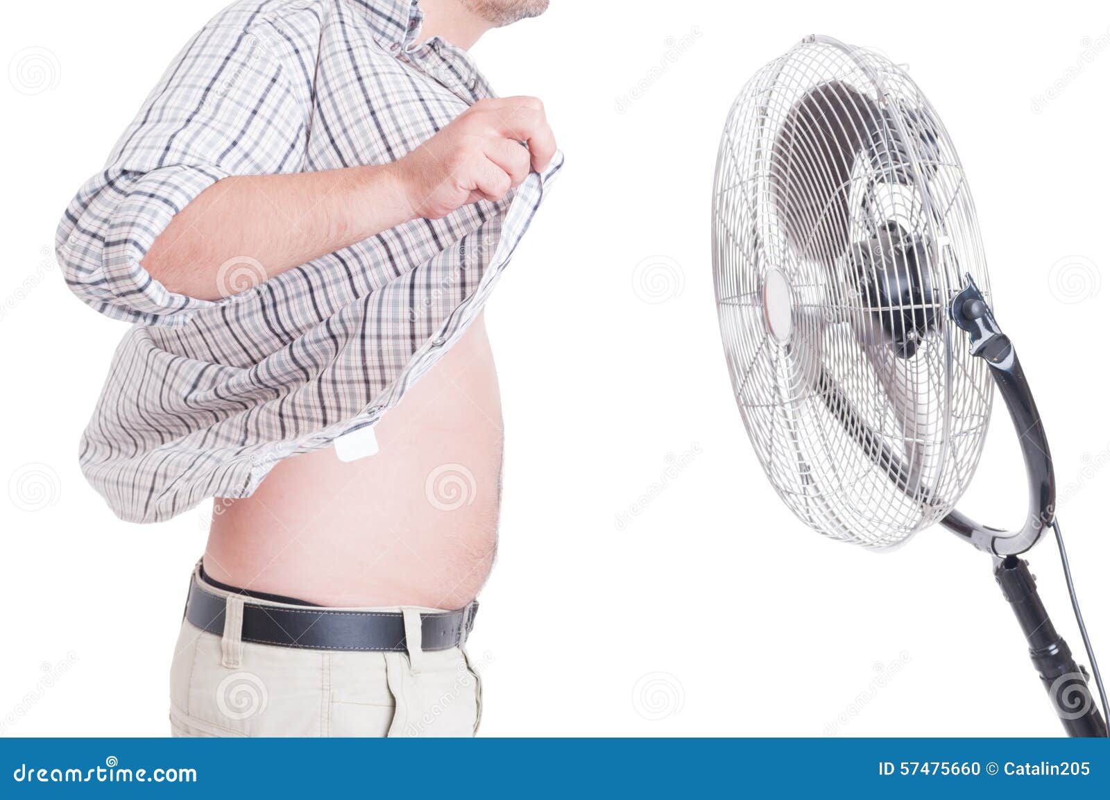 Почему вентилятор дует