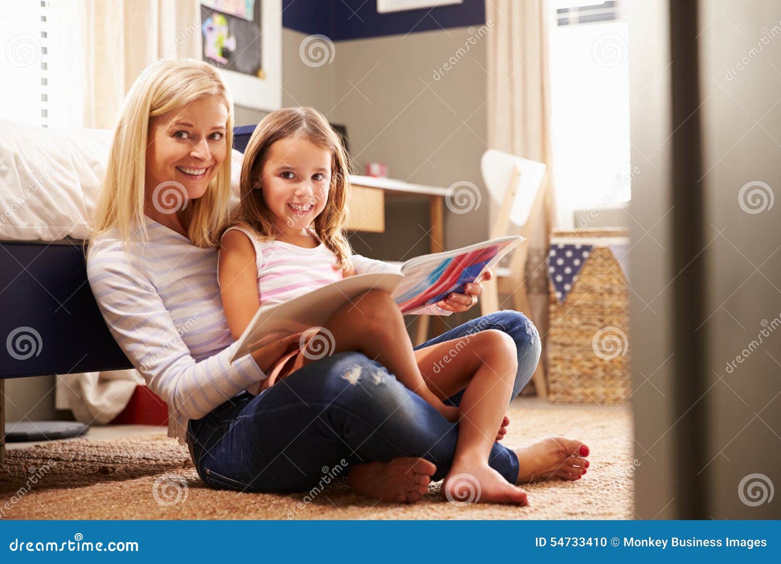 Moms teaching daughter