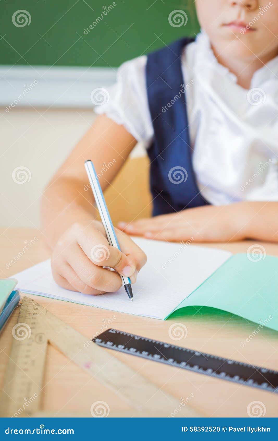 учитель ученица в кустах